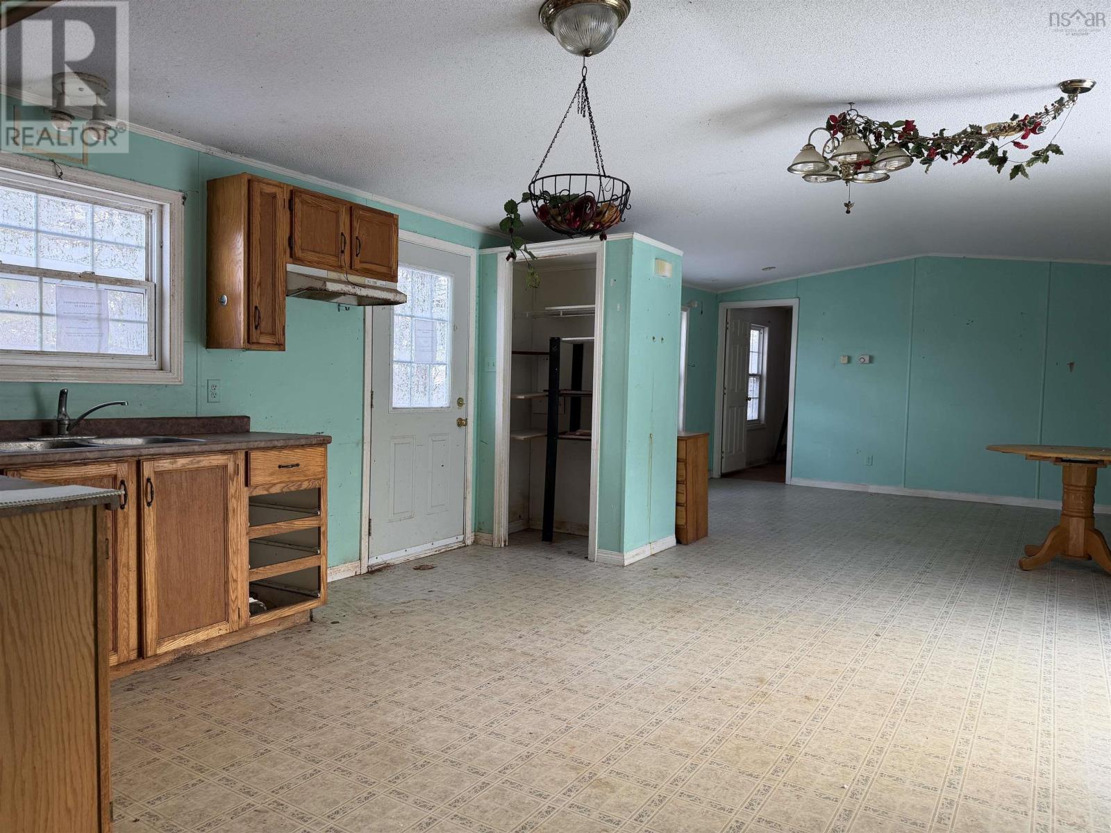 Property 22 of 26 of 1492 Cove Road