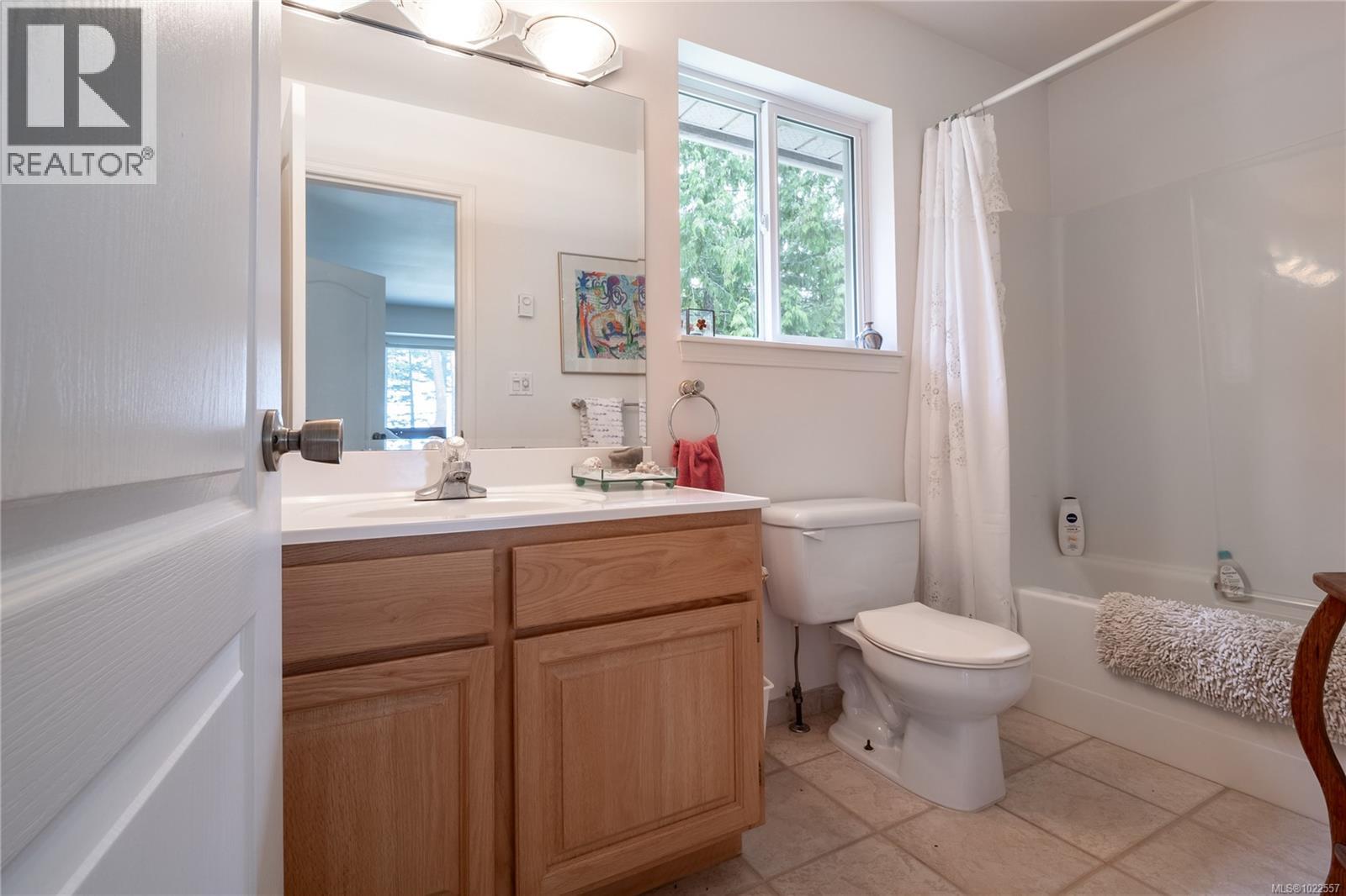 2660 Kevan Dr, Gabriola Island