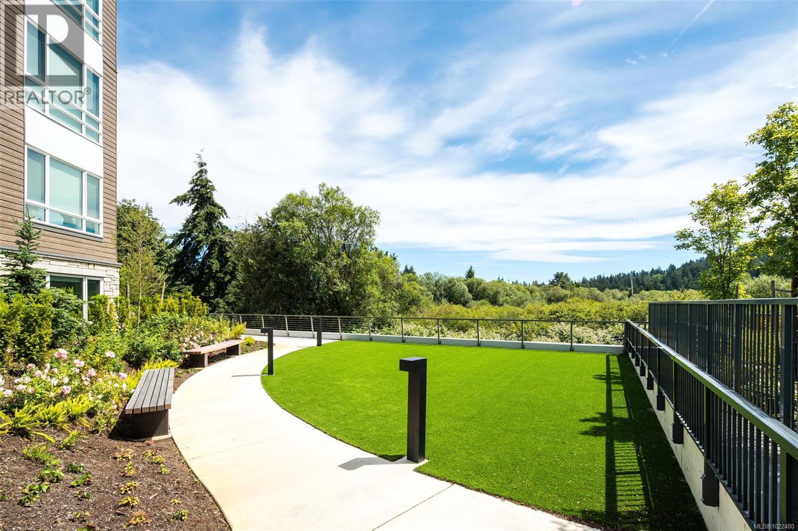 444 920 Reunion Ave, Langford