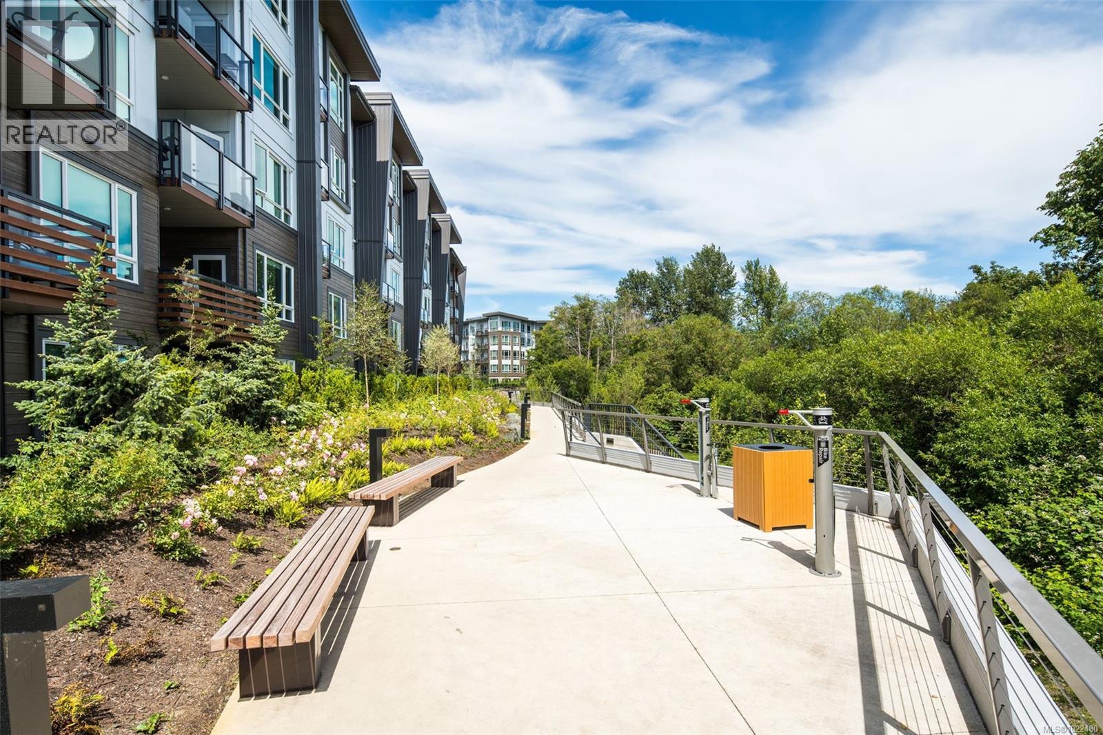 444 920 Reunion Ave, Langford