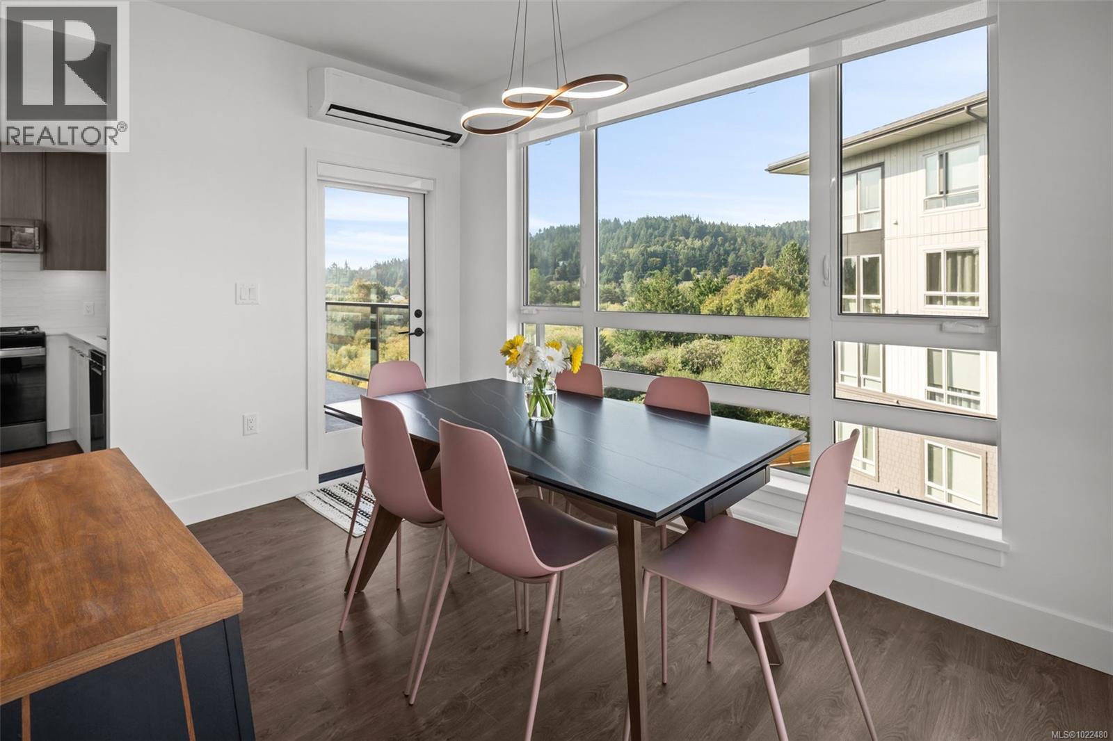 444 920 Reunion Ave, Langford