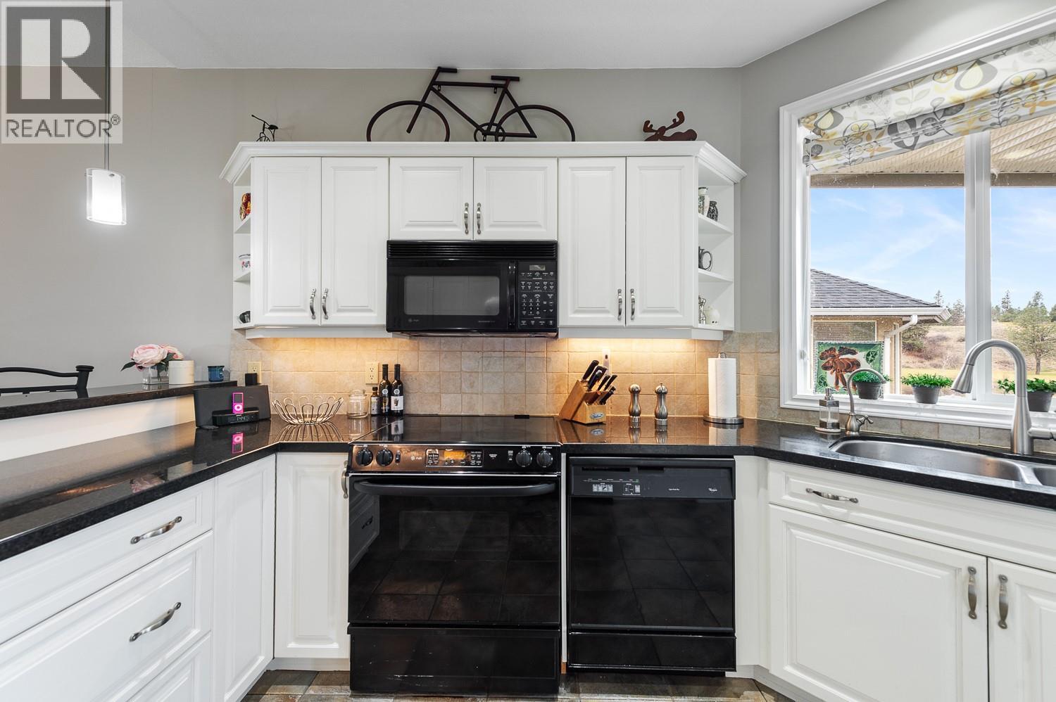 13 3888 Gallaghers Pinnacle Way, Kelowna