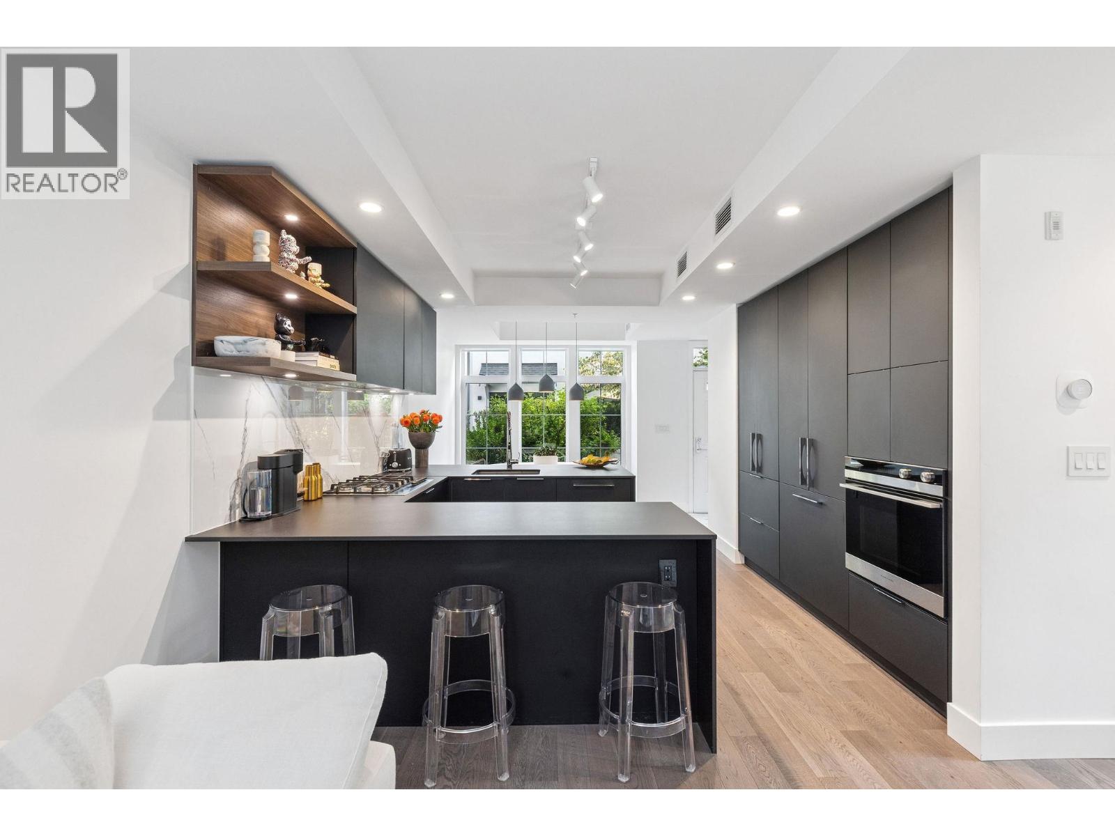 134 2070 CURLING ROAD, North Vancouver