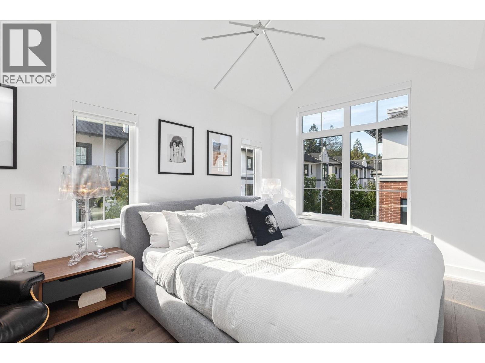 134 2070 CURLING ROAD, North Vancouver