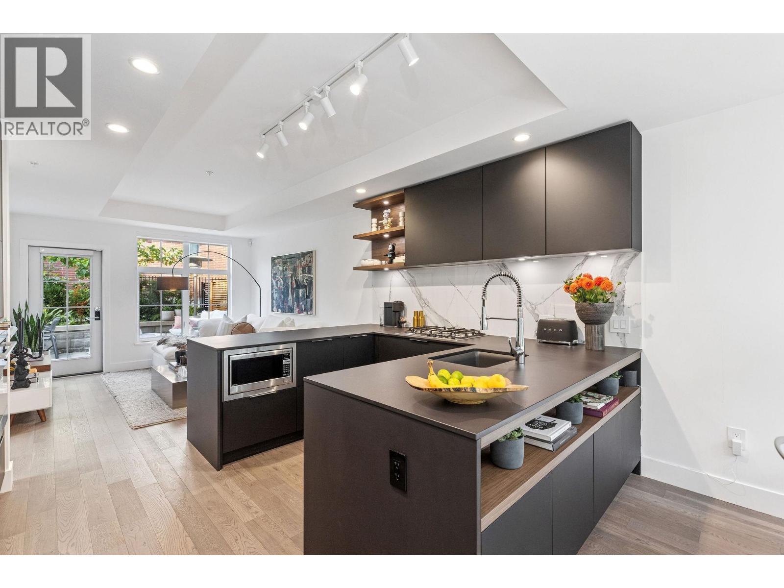 134 2070 CURLING ROAD, North Vancouver