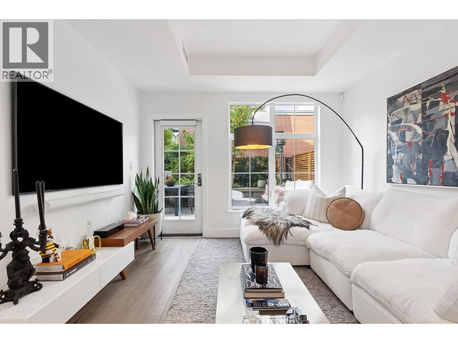 134 2070 CURLING ROAD, North Vancouver