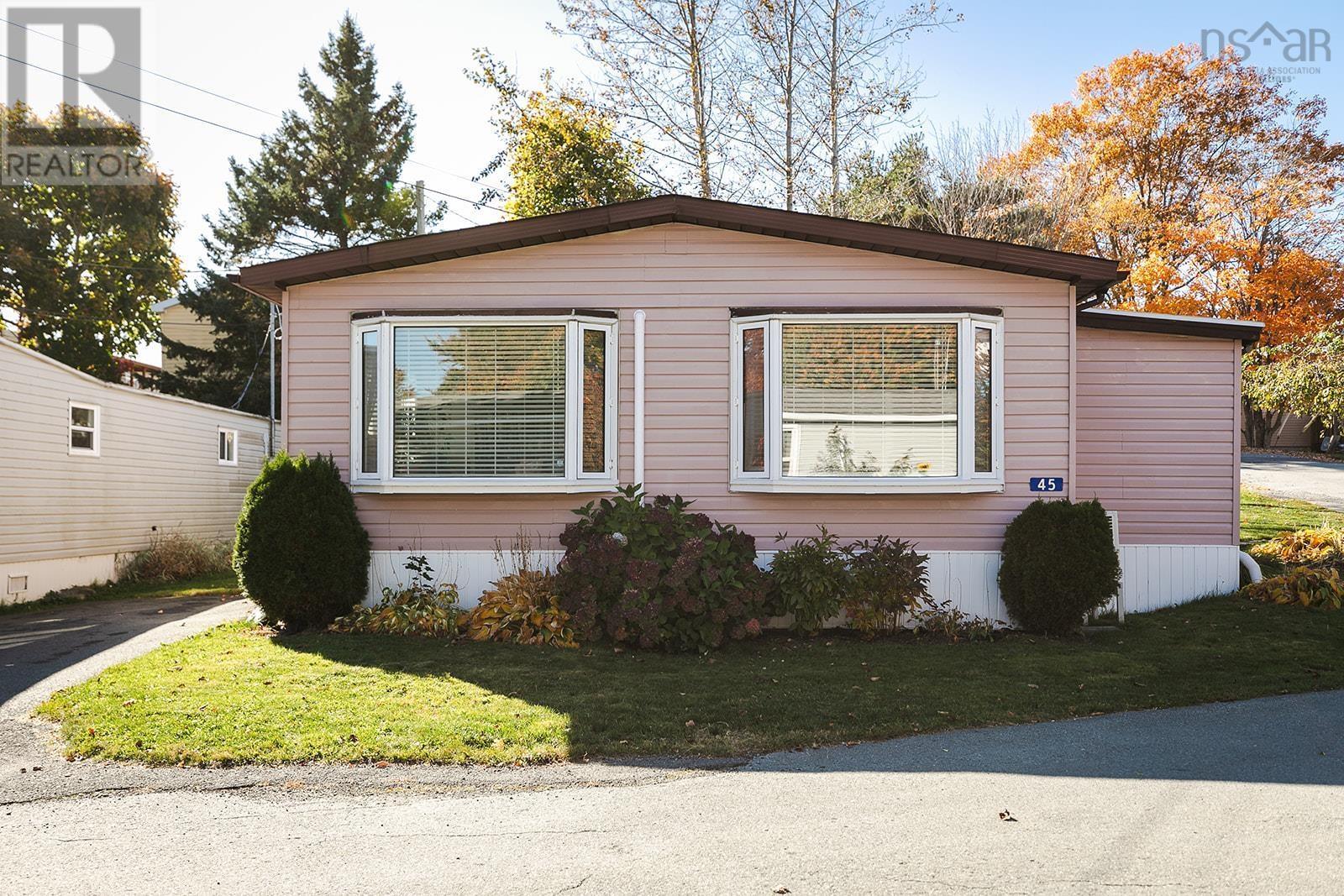 Property 32 of 37 of 45 Mulgrave Lane