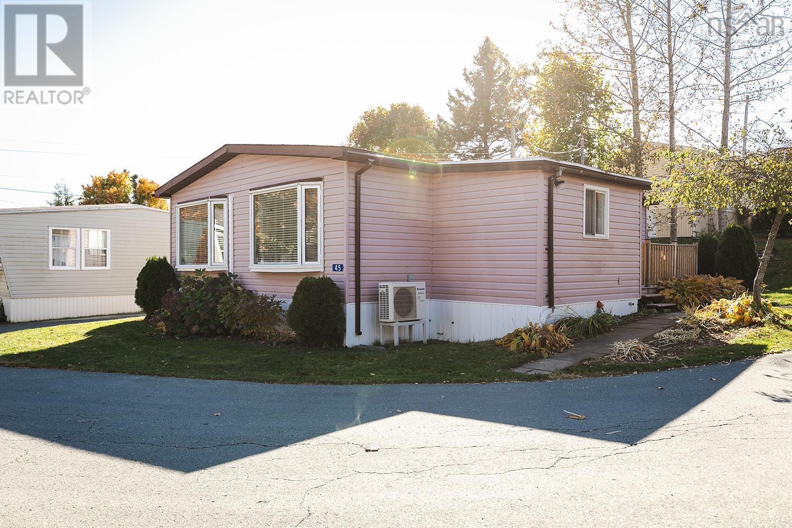 Property 24 of 37 of 45 Mulgrave Lane