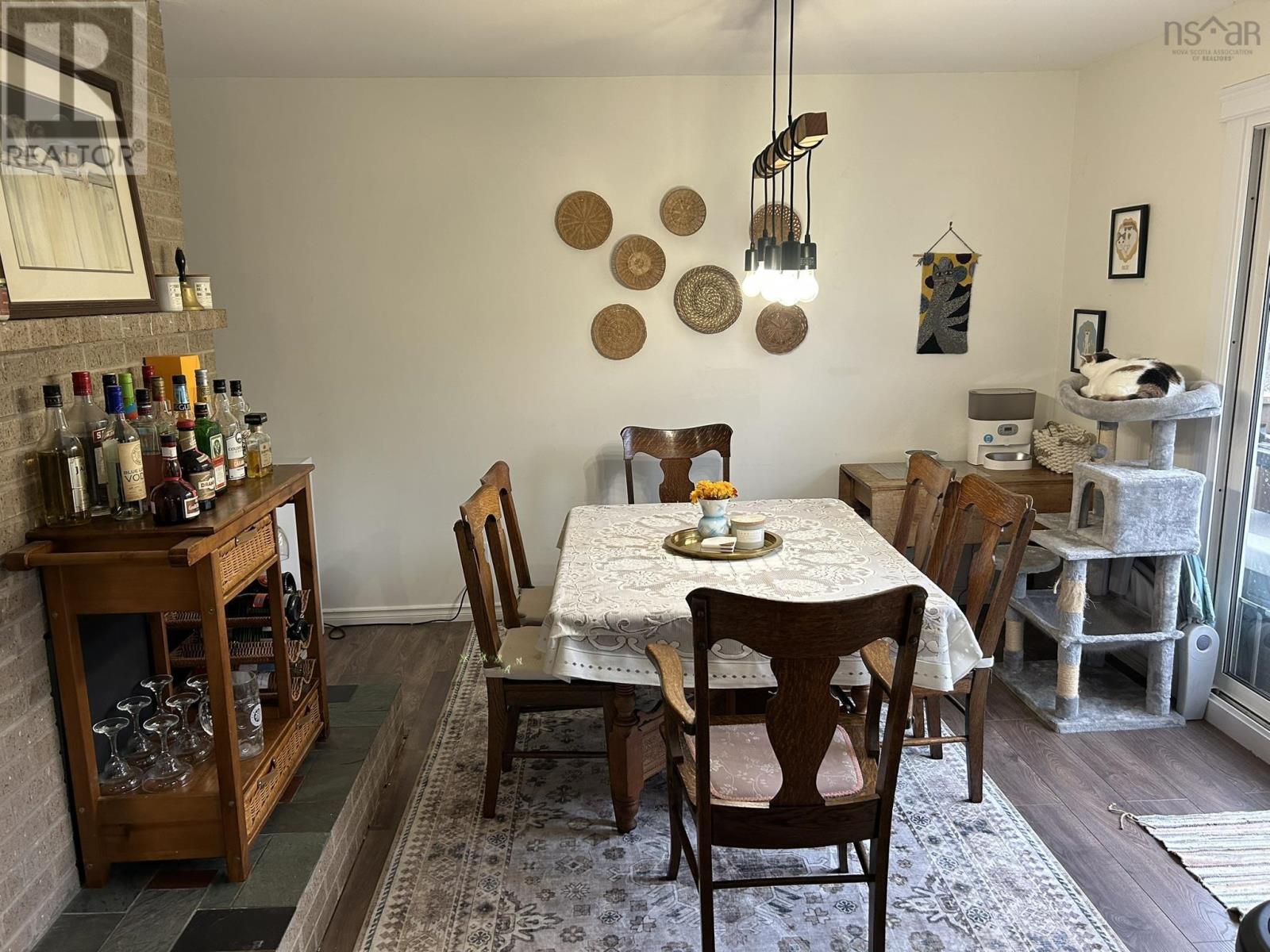 Property 24 of 36 of 77 HARRIS Avenue