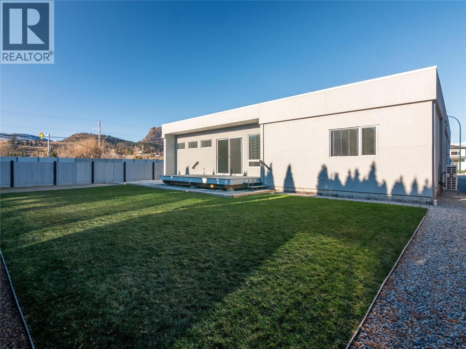  1723 Treffry Place, Summerland
