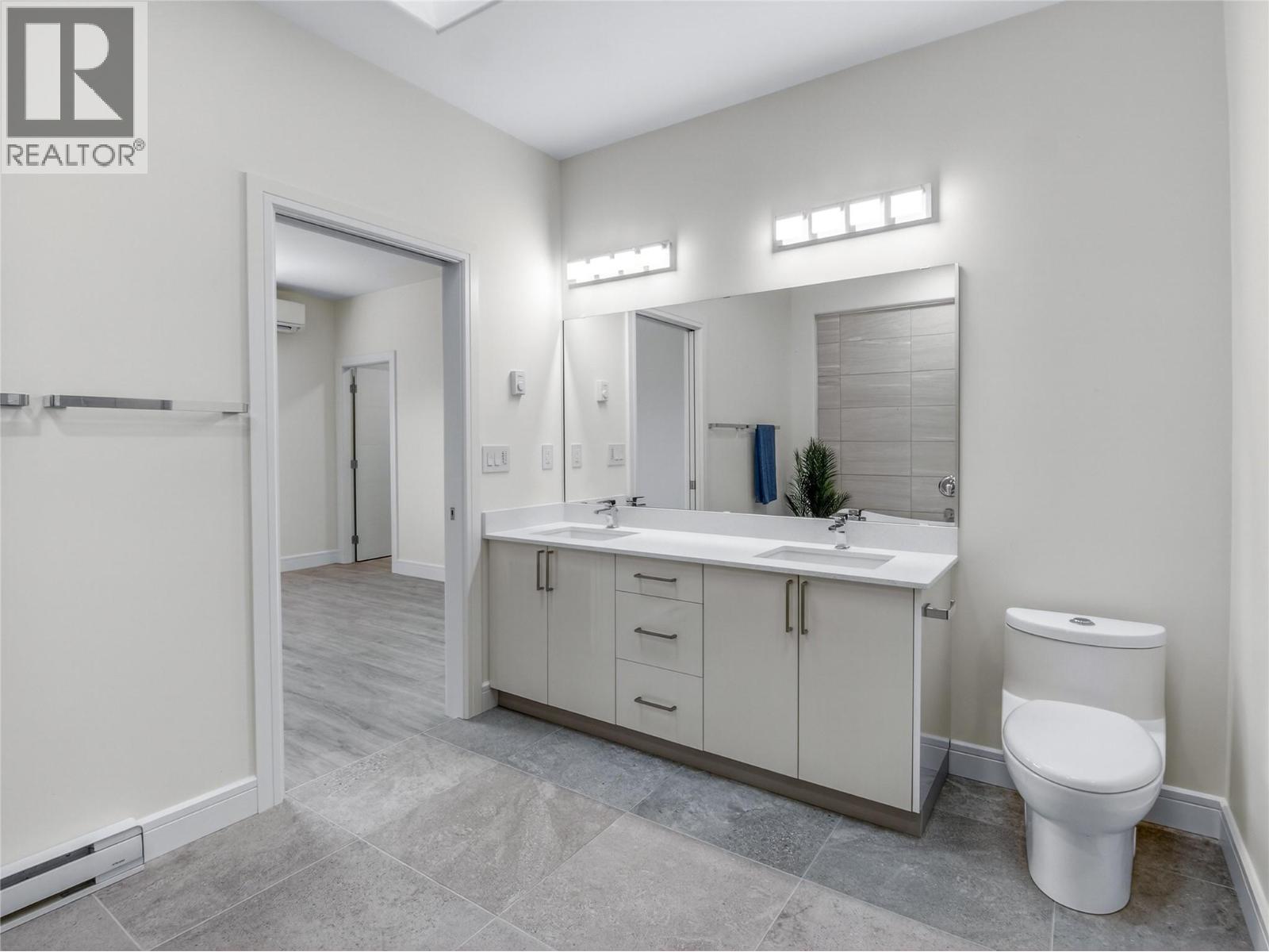  1723 Treffry Place, Summerland