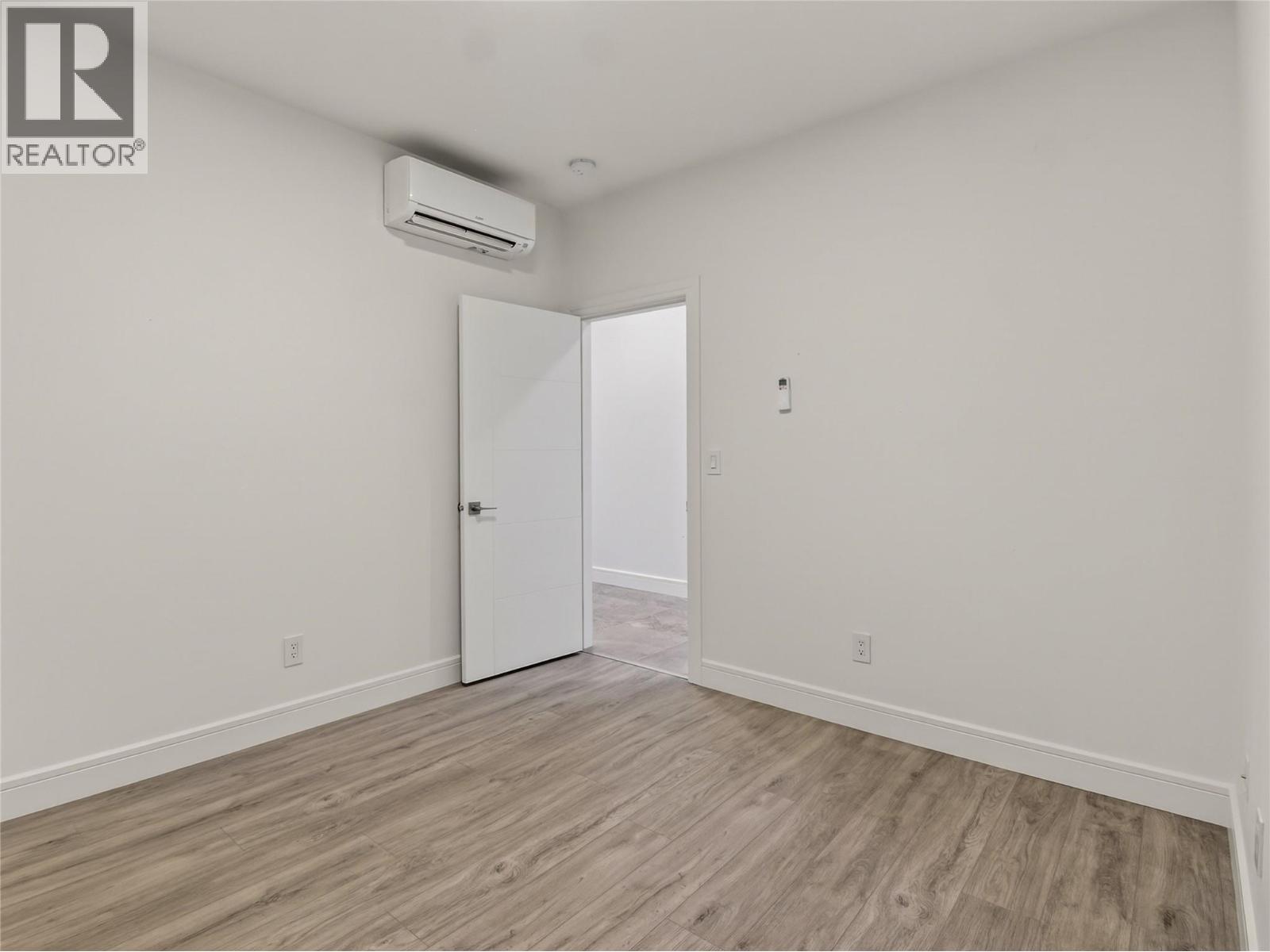  1723 Treffry Place, Summerland