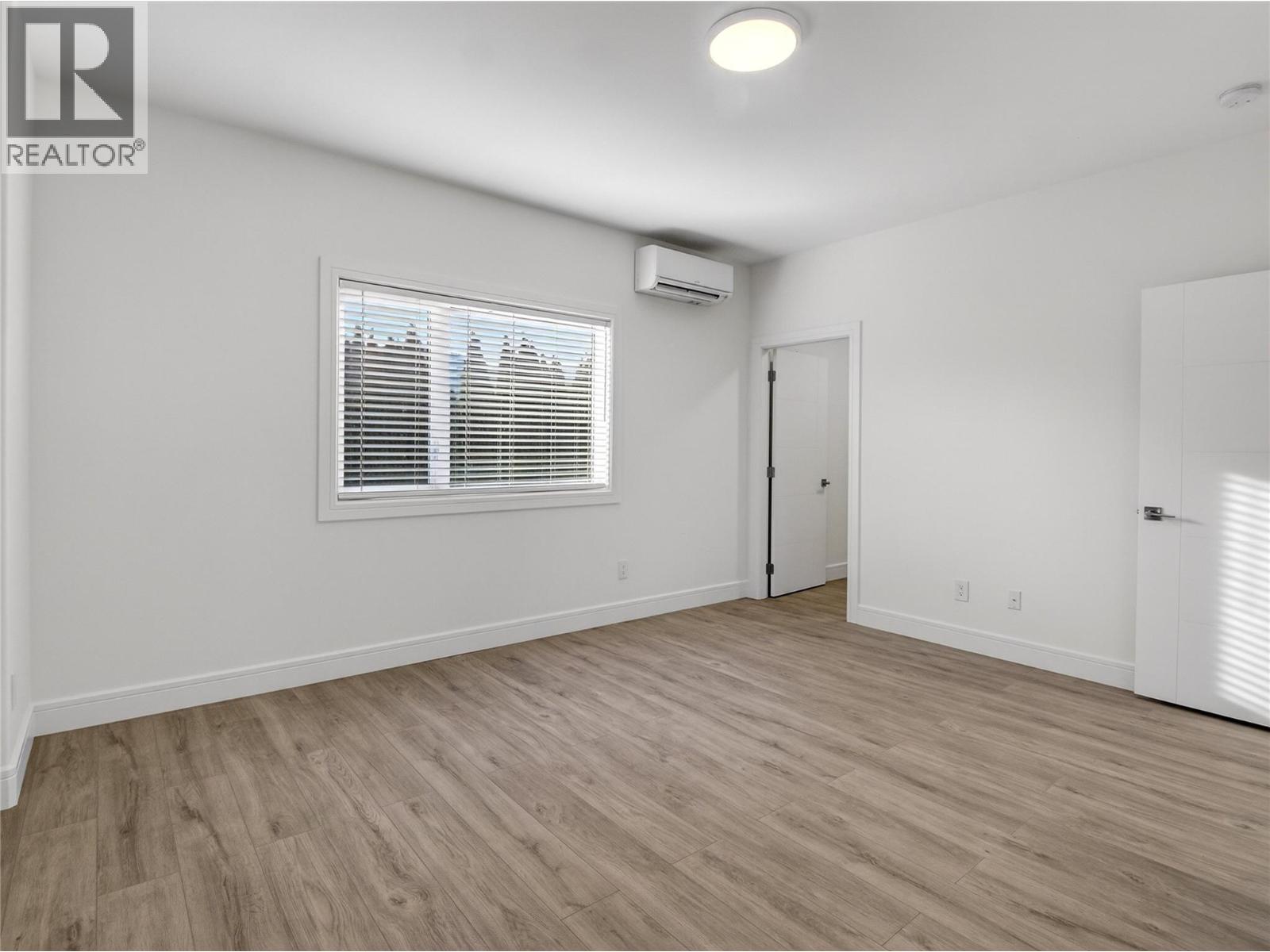  1723 Treffry Place, Summerland