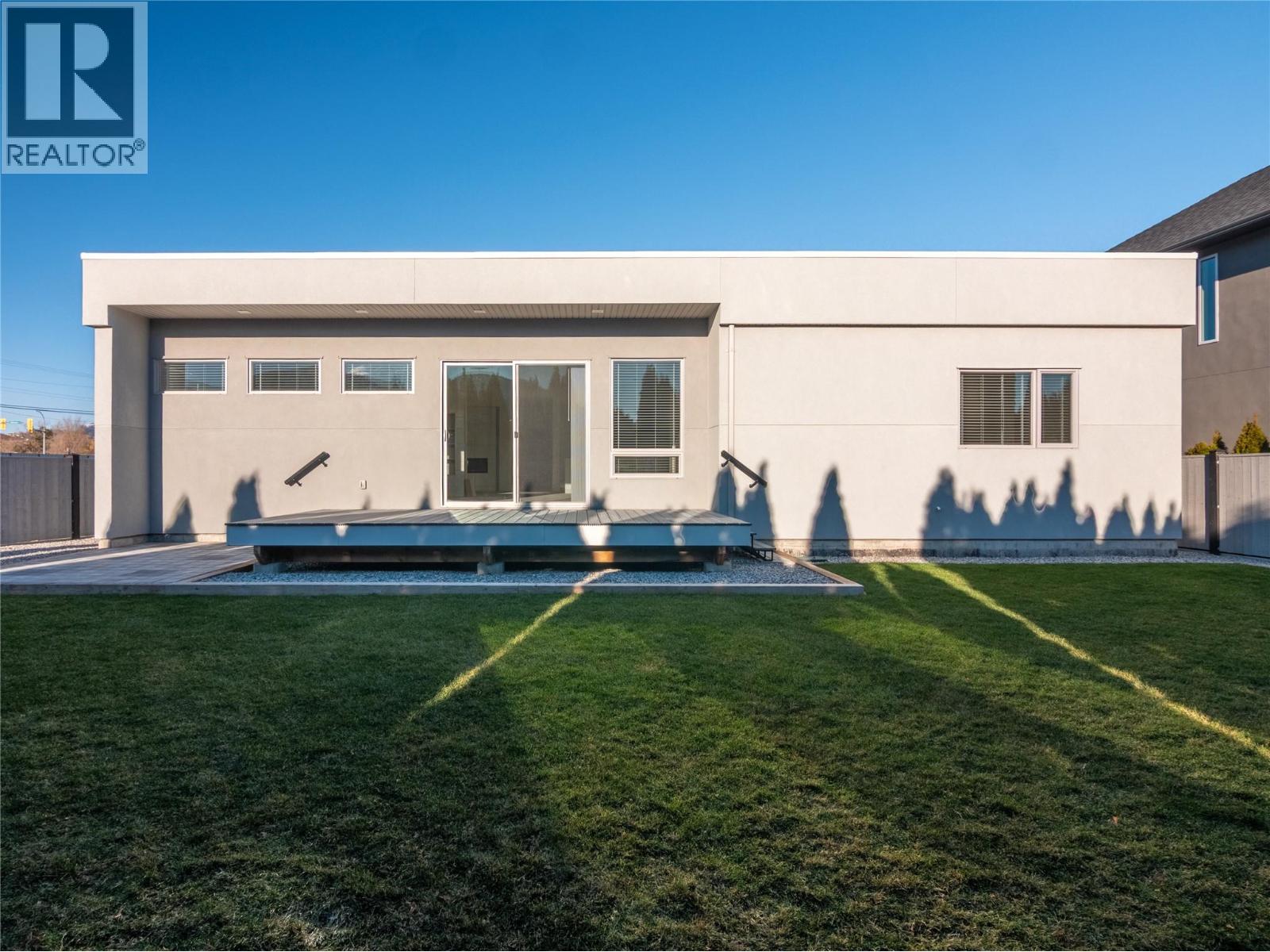  1723 Treffry Place, Summerland