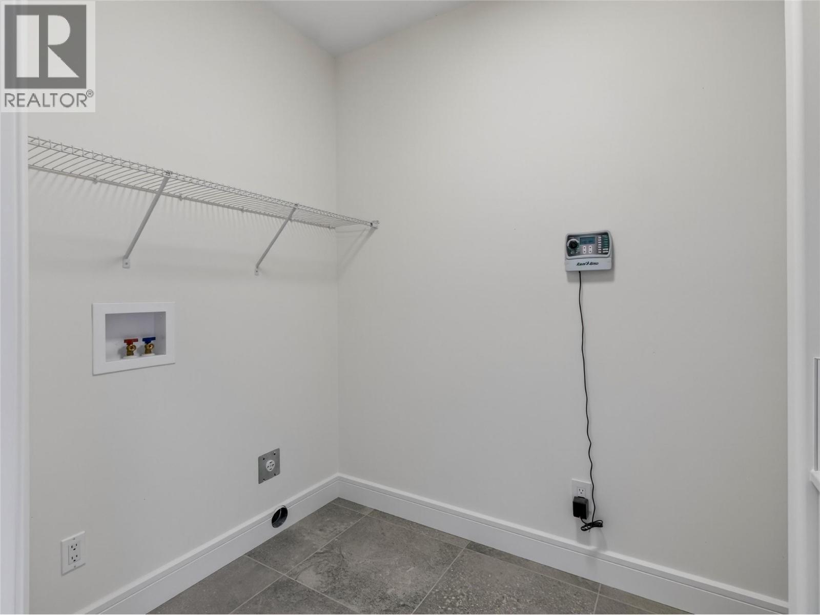  1723 Treffry Place, Summerland