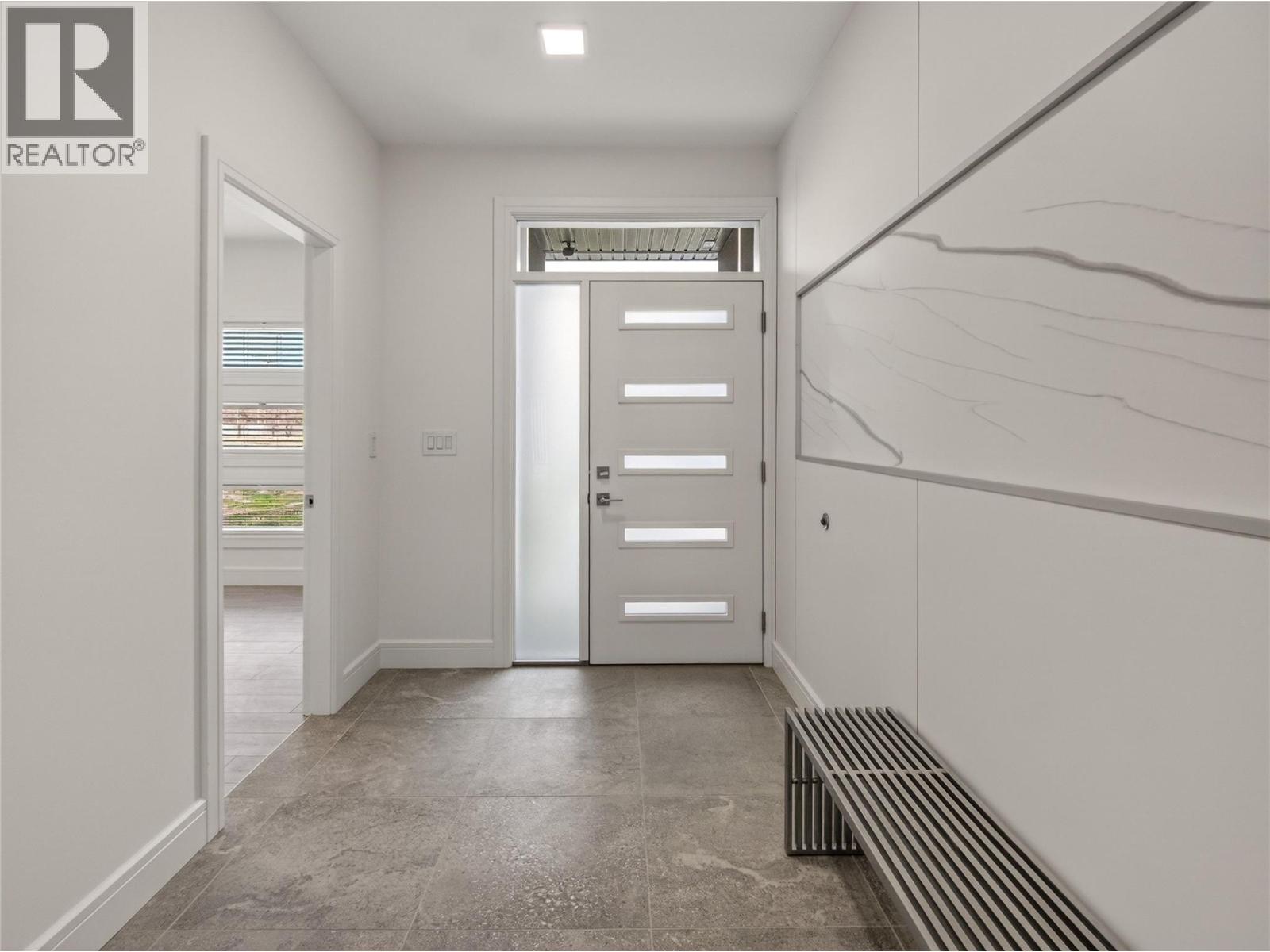  1723 Treffry Place, Summerland