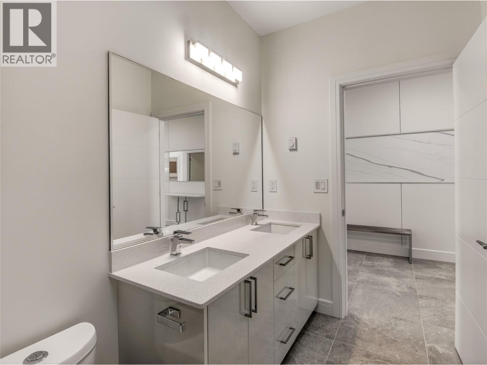  1723 Treffry Place, Summerland