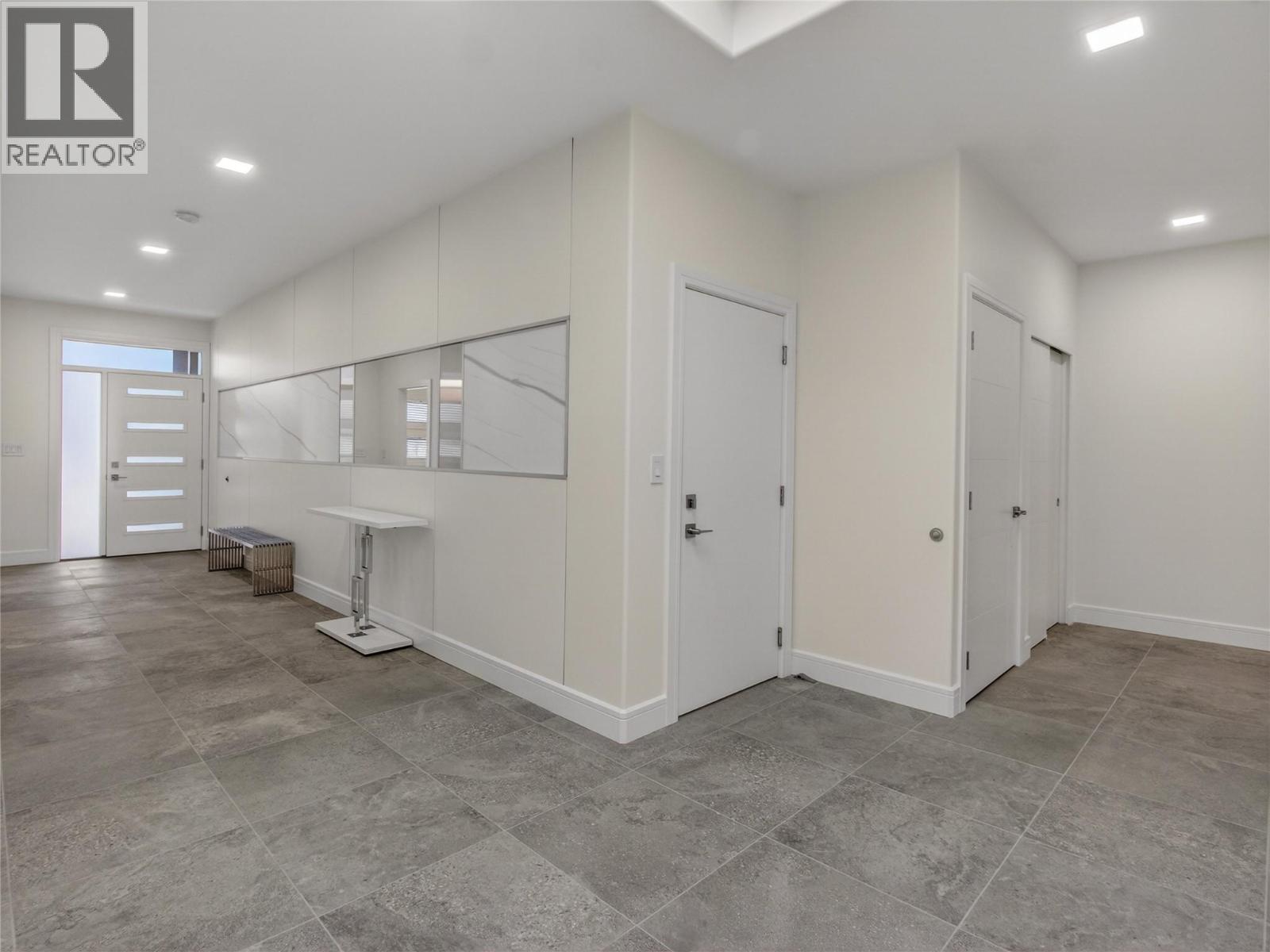  1723 Treffry Place, Summerland