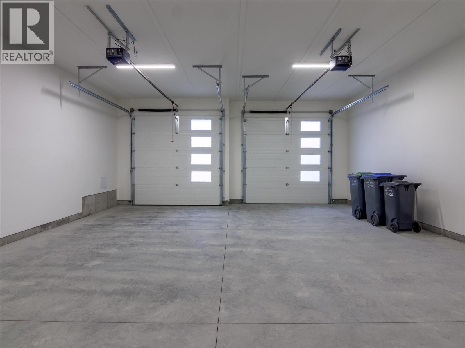  1723 Treffry Place, Summerland