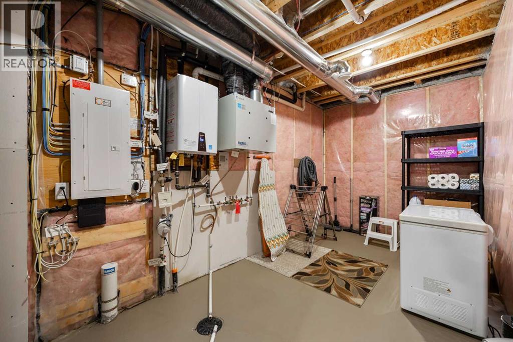 84 Riviera Court, Cochrane