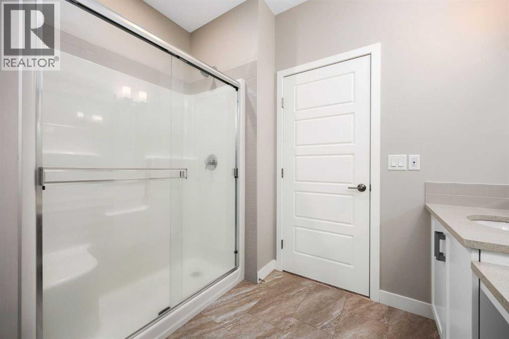 84 Riviera Court, Cochrane