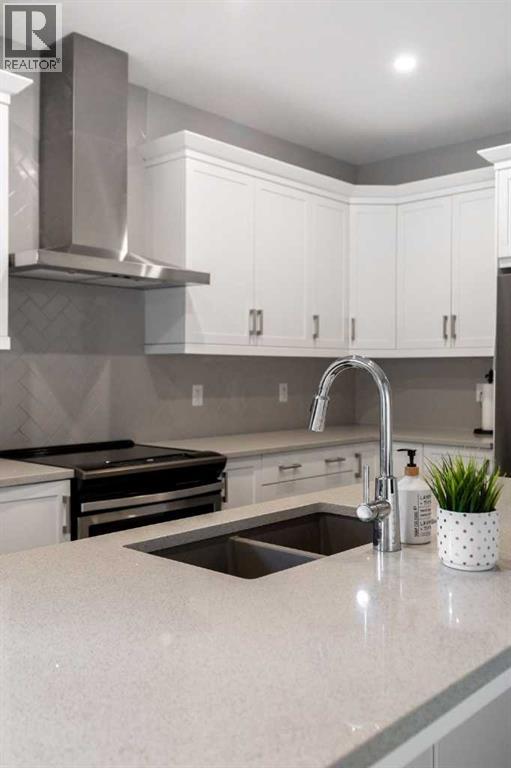 84 Riviera Court, Cochrane