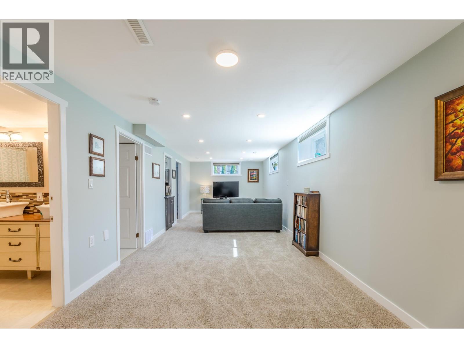 10105 Prairie Valley Road, Summerland