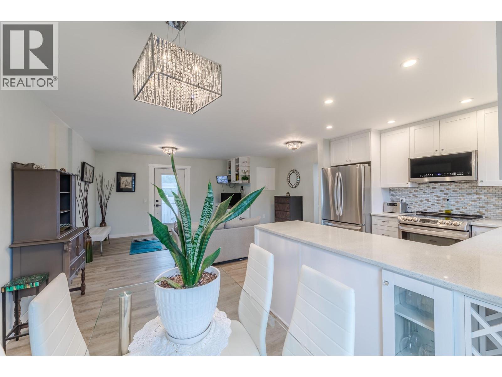 10105 Prairie Valley Road, Summerland