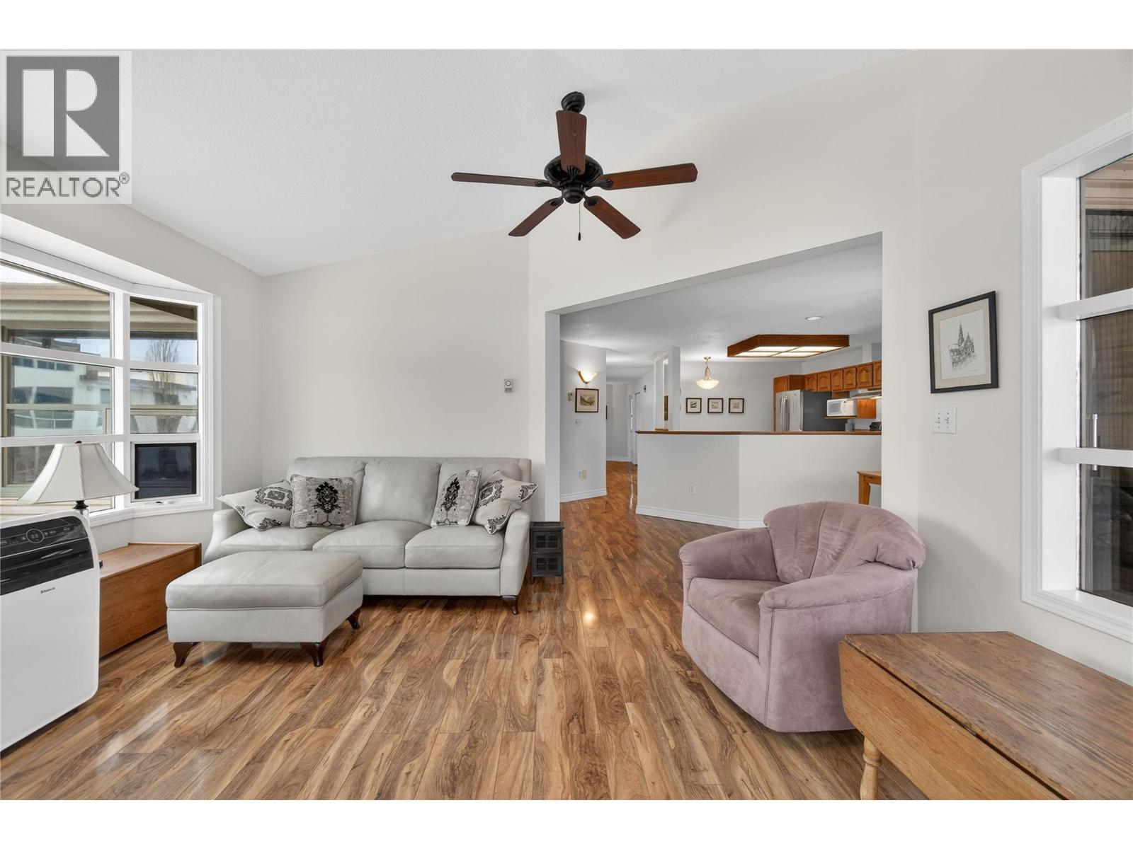 8 111 Harbourfront Drive Northwest, Salmon Arm