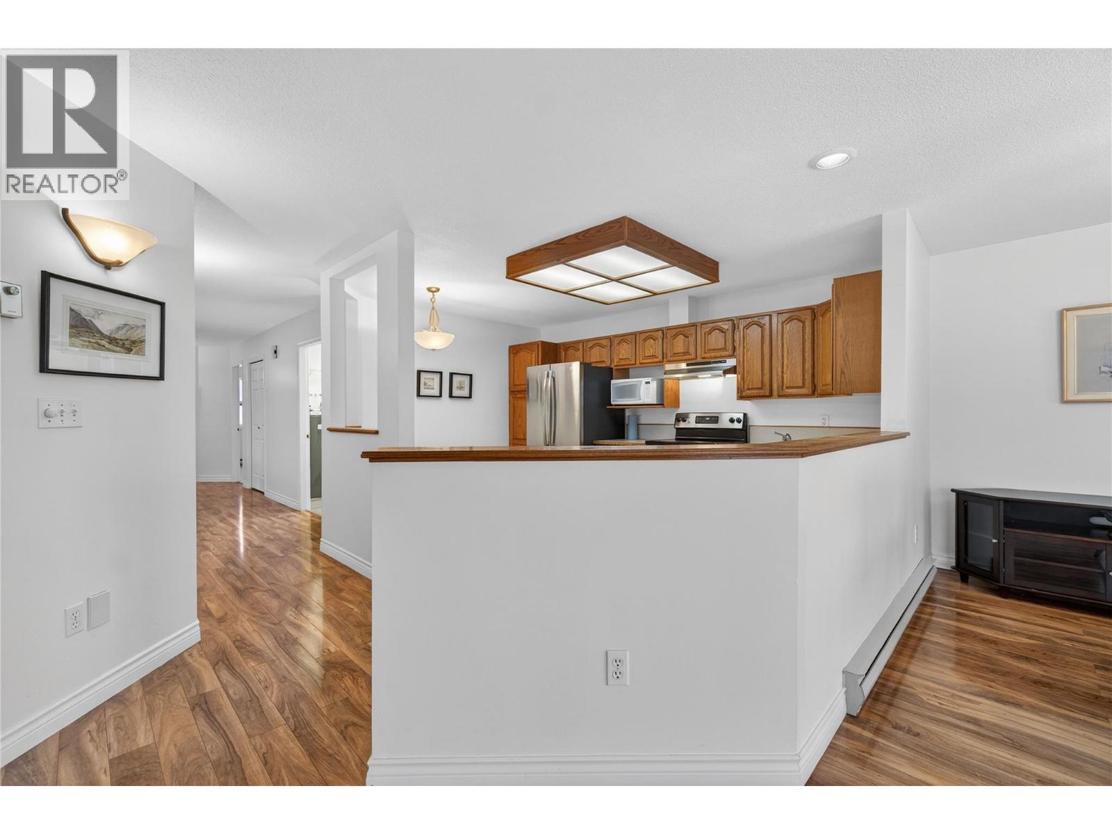 8 111 Harbourfront Drive Northwest, Salmon Arm