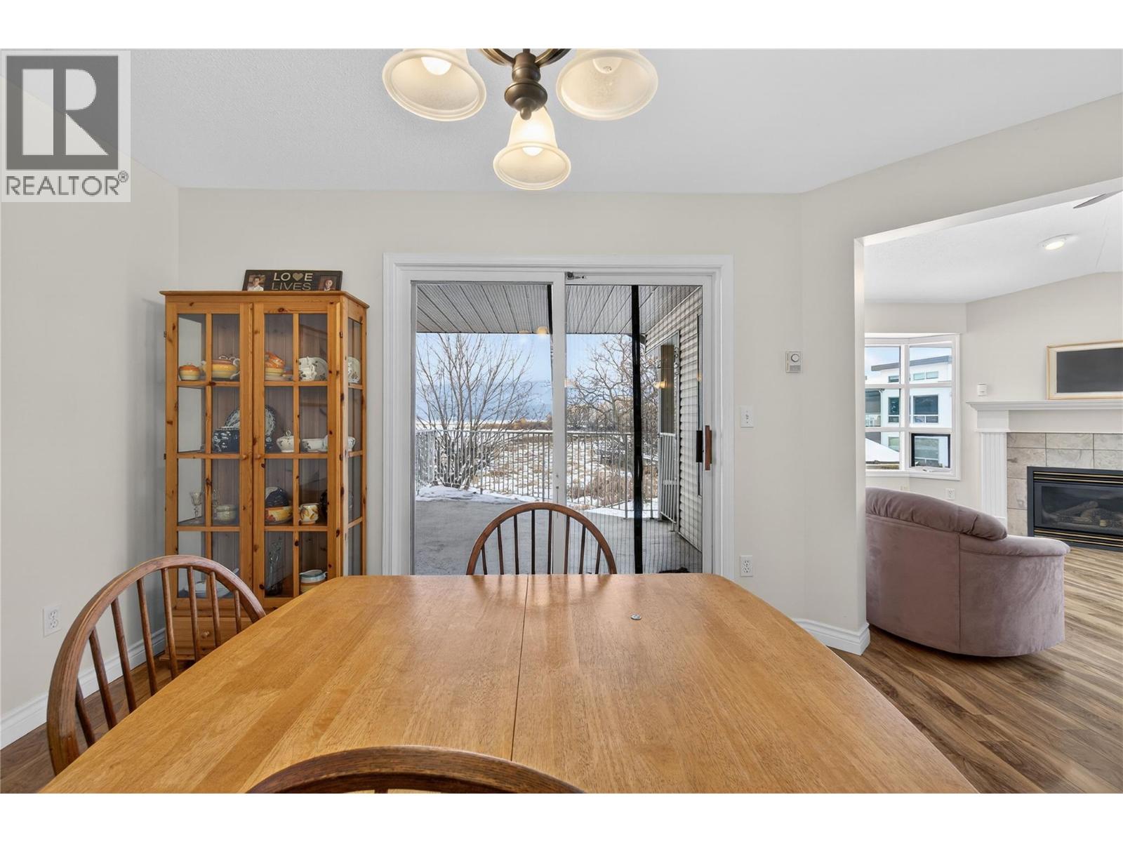 8 111 Harbourfront Drive Northwest, Salmon Arm