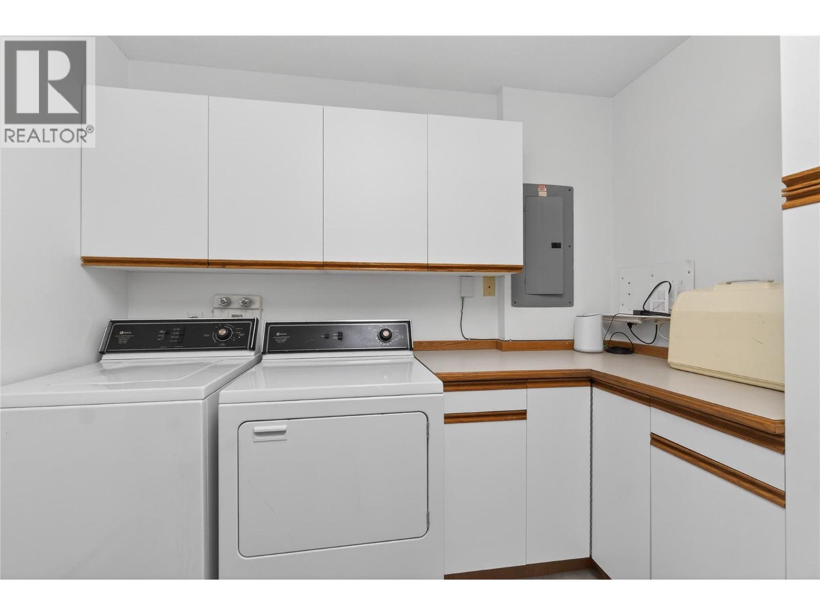 8 111 Harbourfront Drive Northwest, Salmon Arm