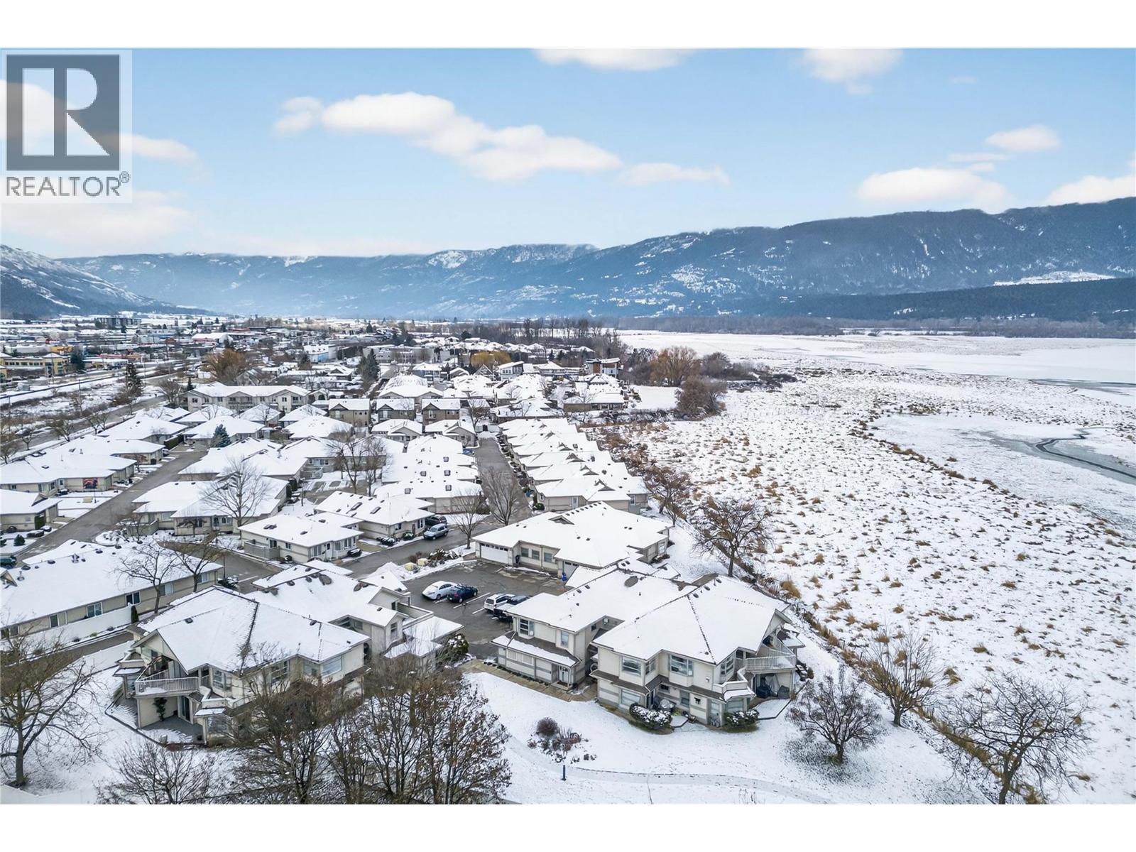 8 111 Harbourfront Drive Northwest, Salmon Arm