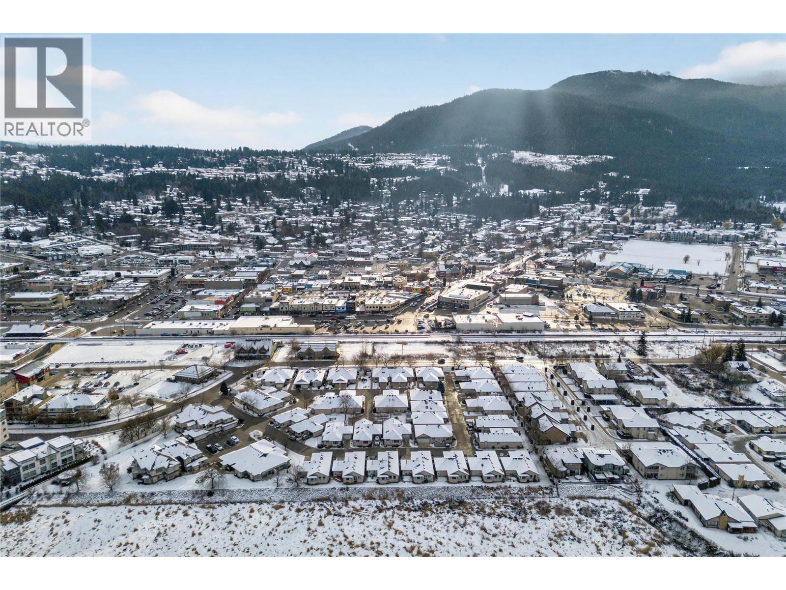 8 111 Harbourfront Drive Northwest, Salmon Arm