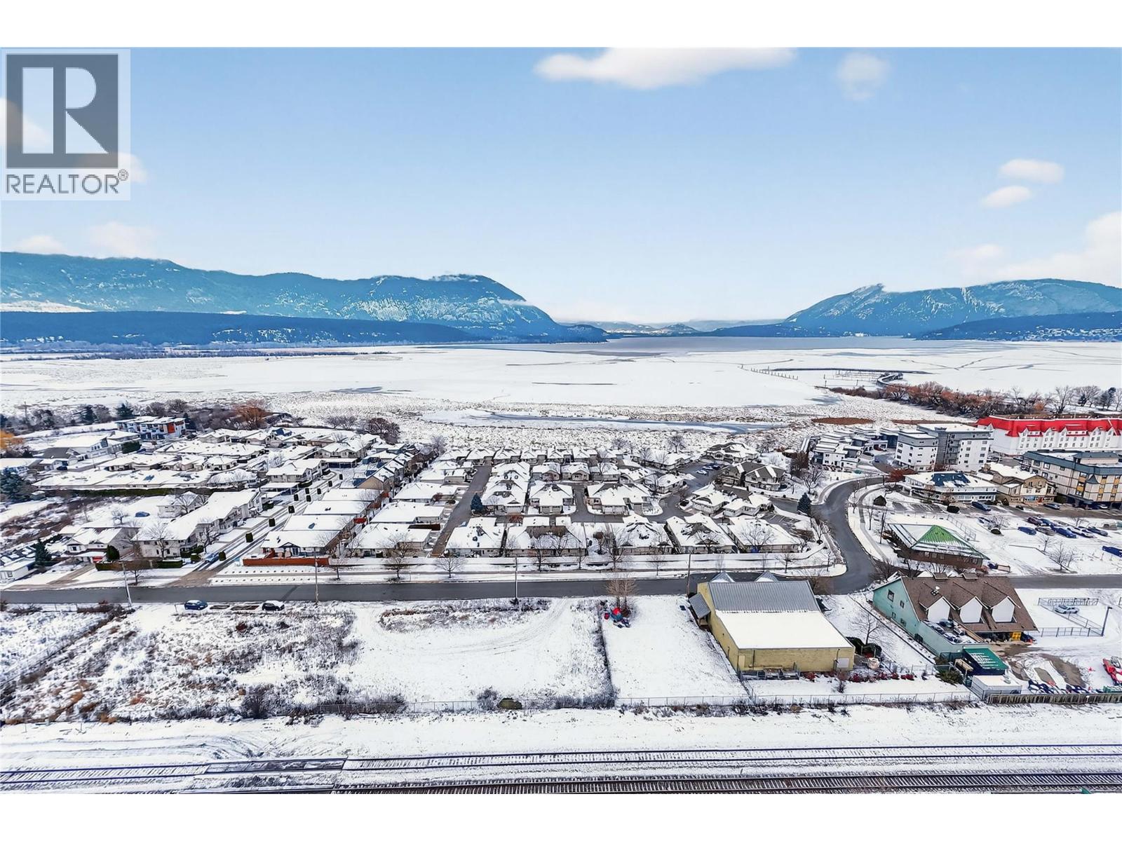 8 111 Harbourfront Drive Northwest, Salmon Arm