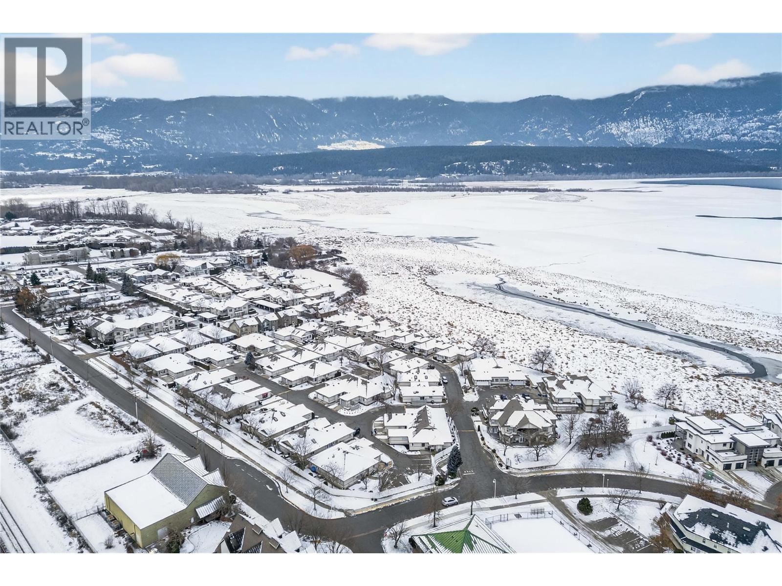 8 111 Harbourfront Drive Northwest, Salmon Arm