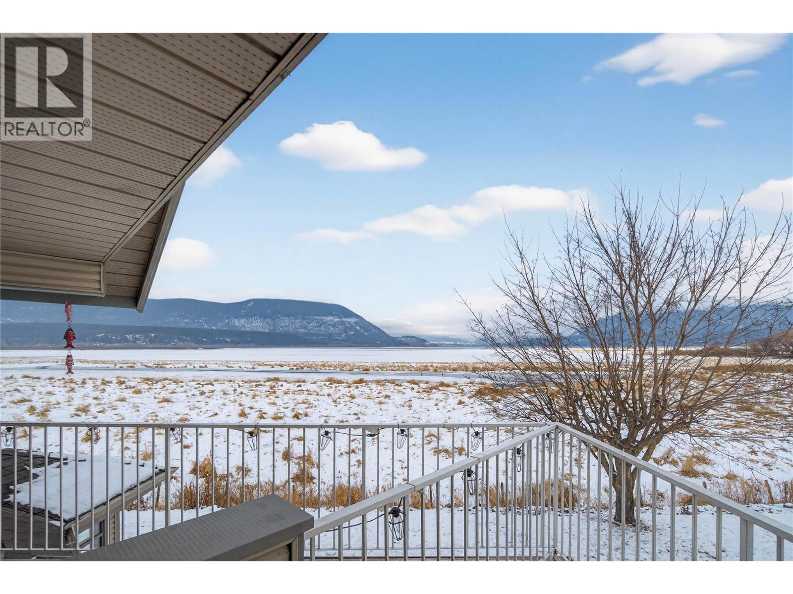 8 111 Harbourfront Drive Northwest, Salmon Arm