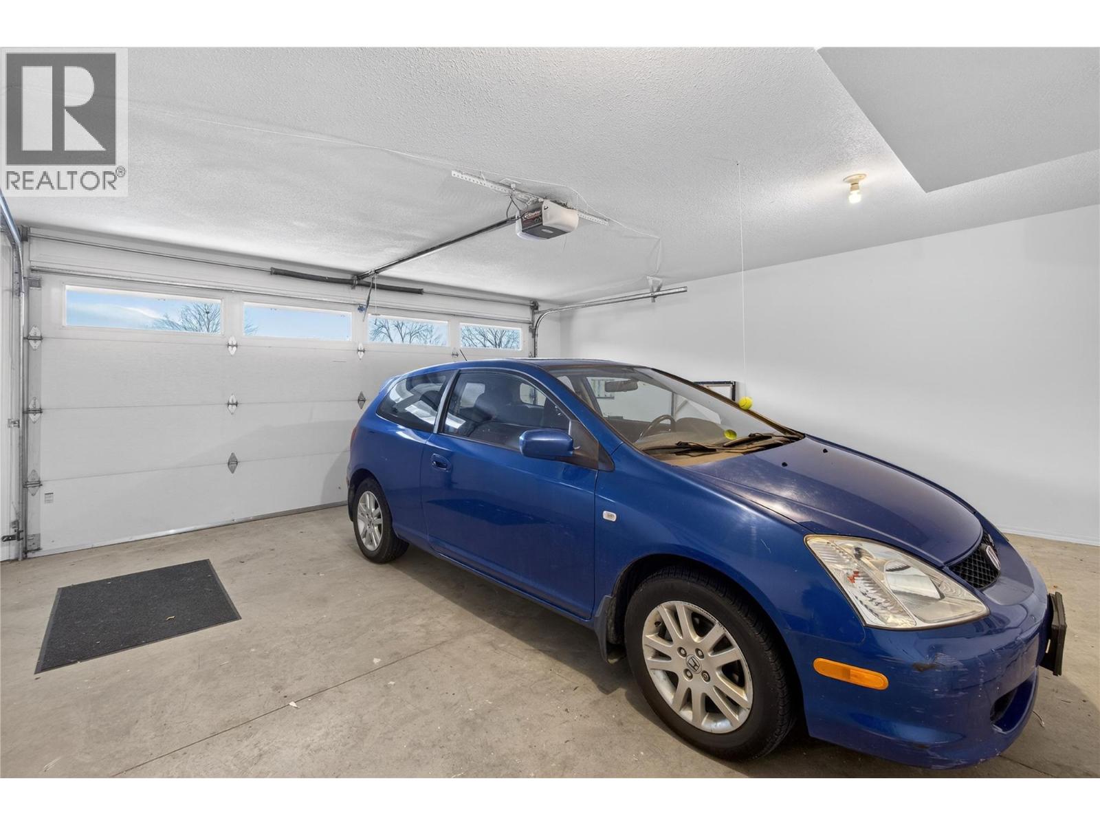 8 111 Harbourfront Drive Northwest, Salmon Arm