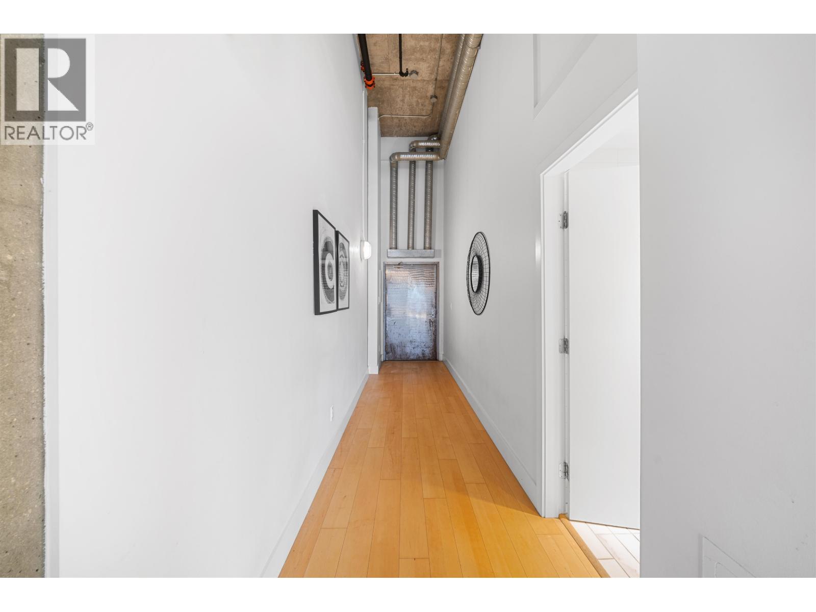 413 1529 W 6TH AVENUE, Vancouver