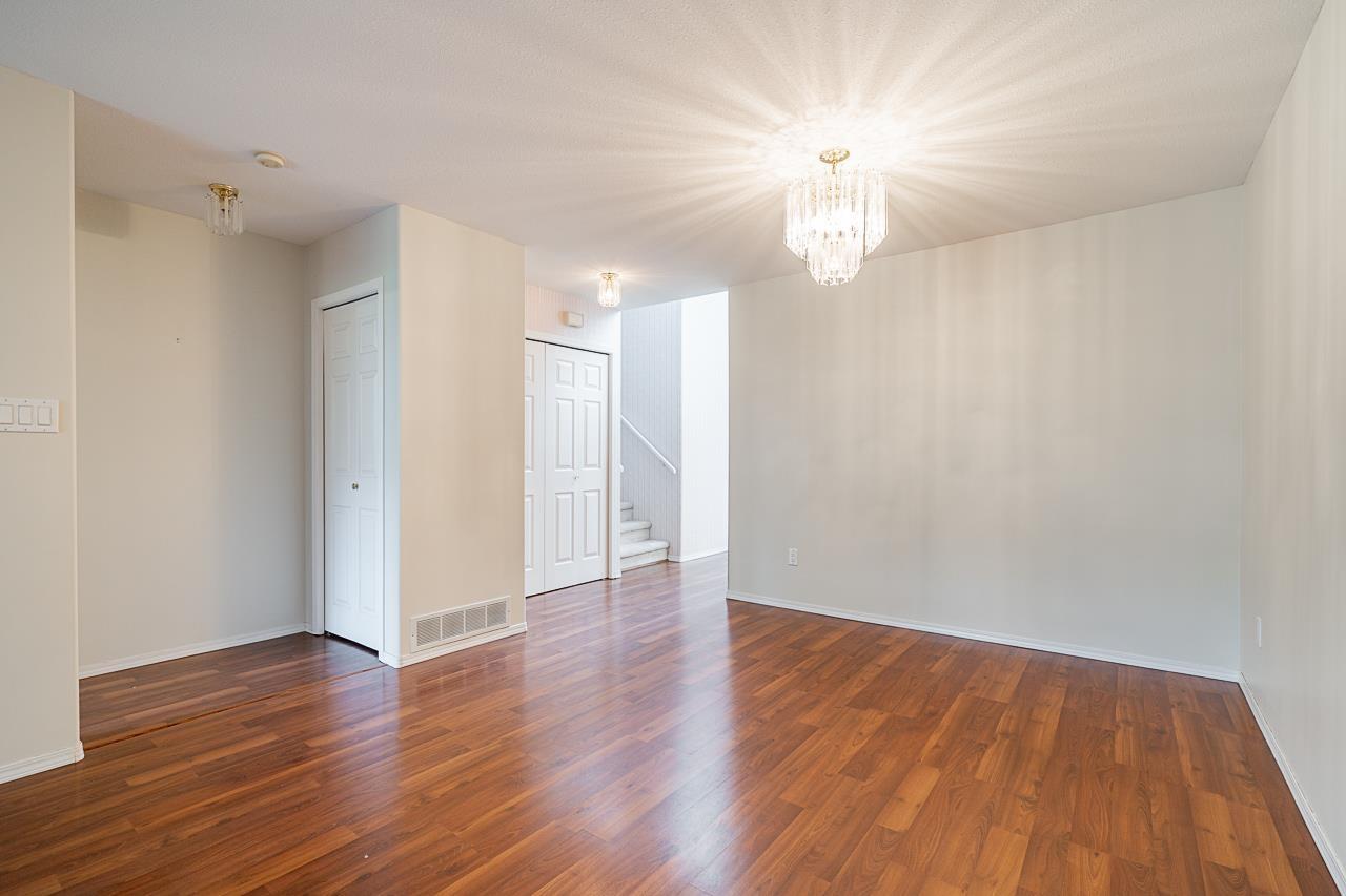 6 659 DOUGLAS STREET, Hope, Hope