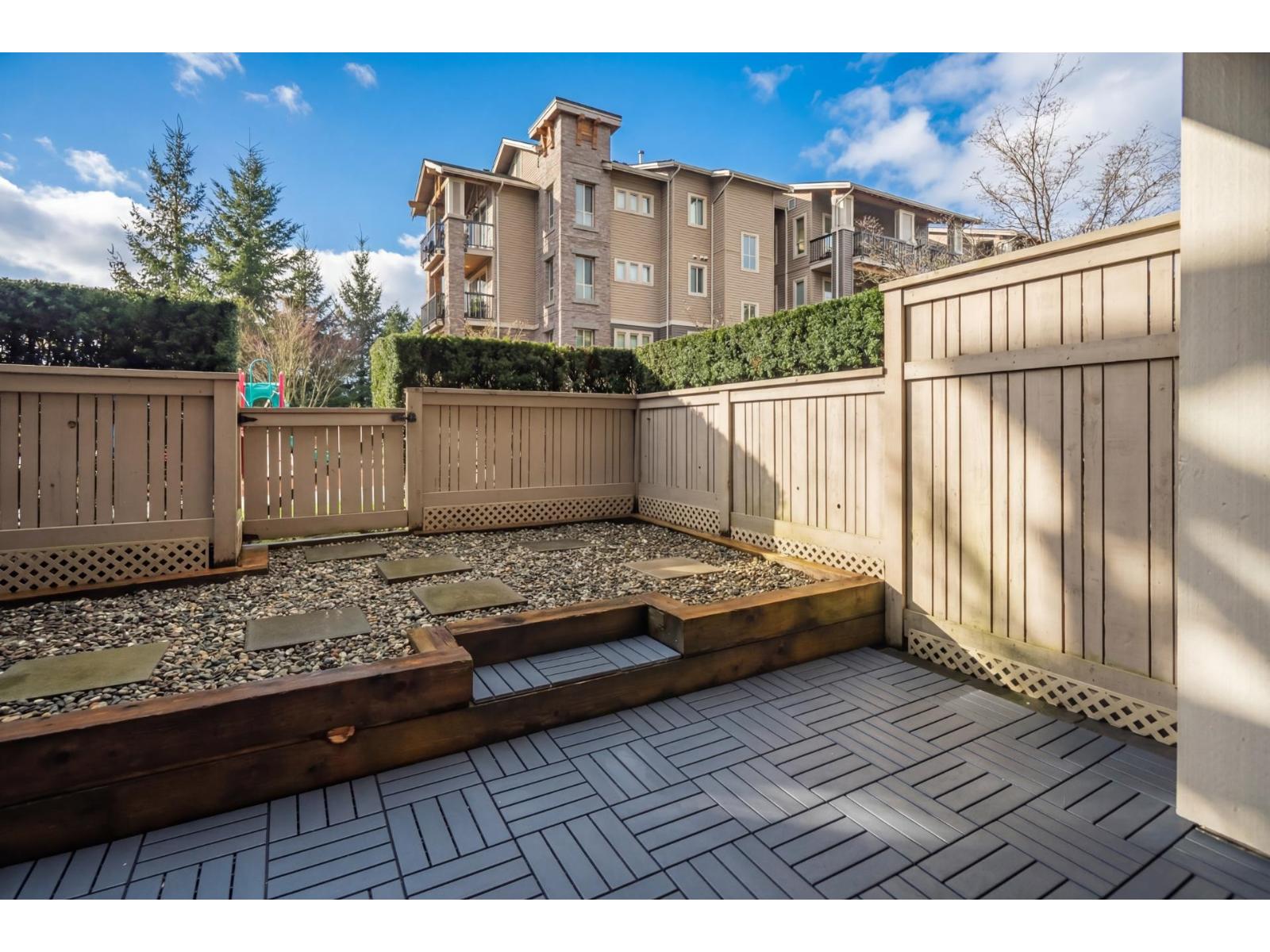 111 21009 56 STREET, Langley