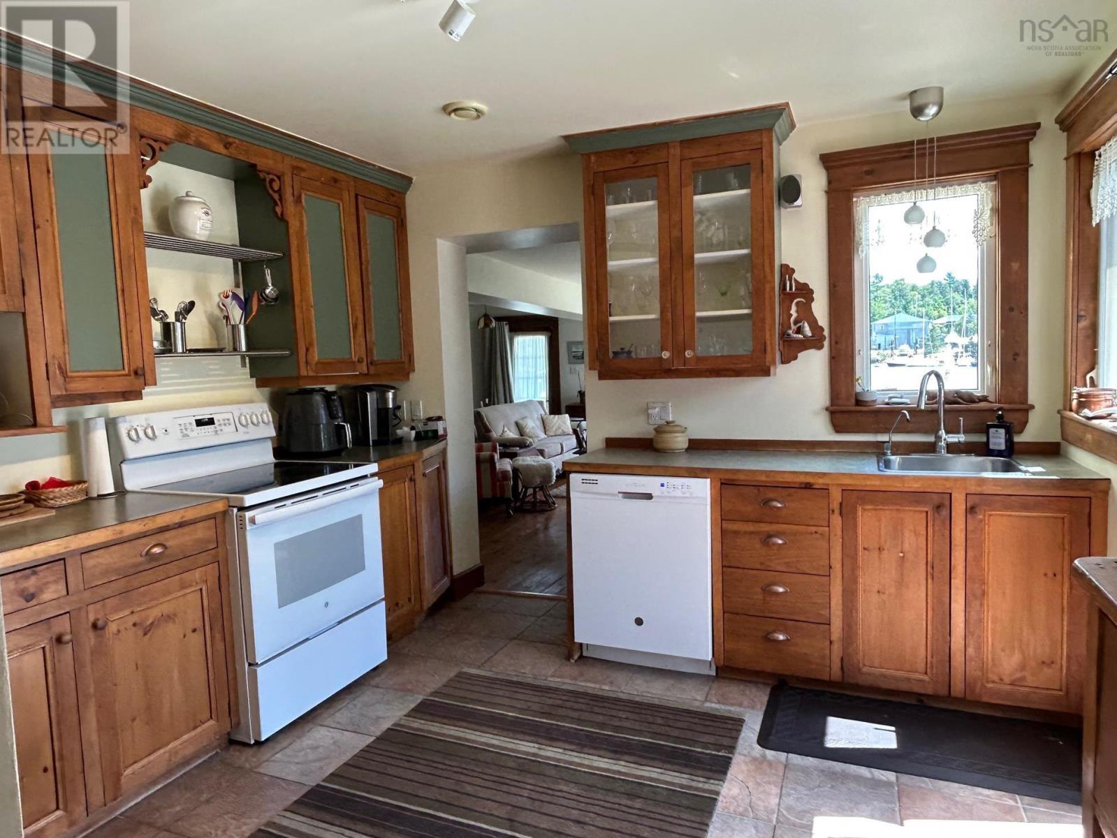 Property 21 of 29 of 142 Gold River Road