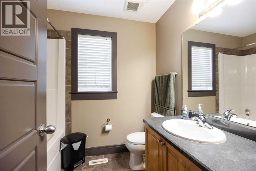 144 Falcon Drive, Fort McMurray