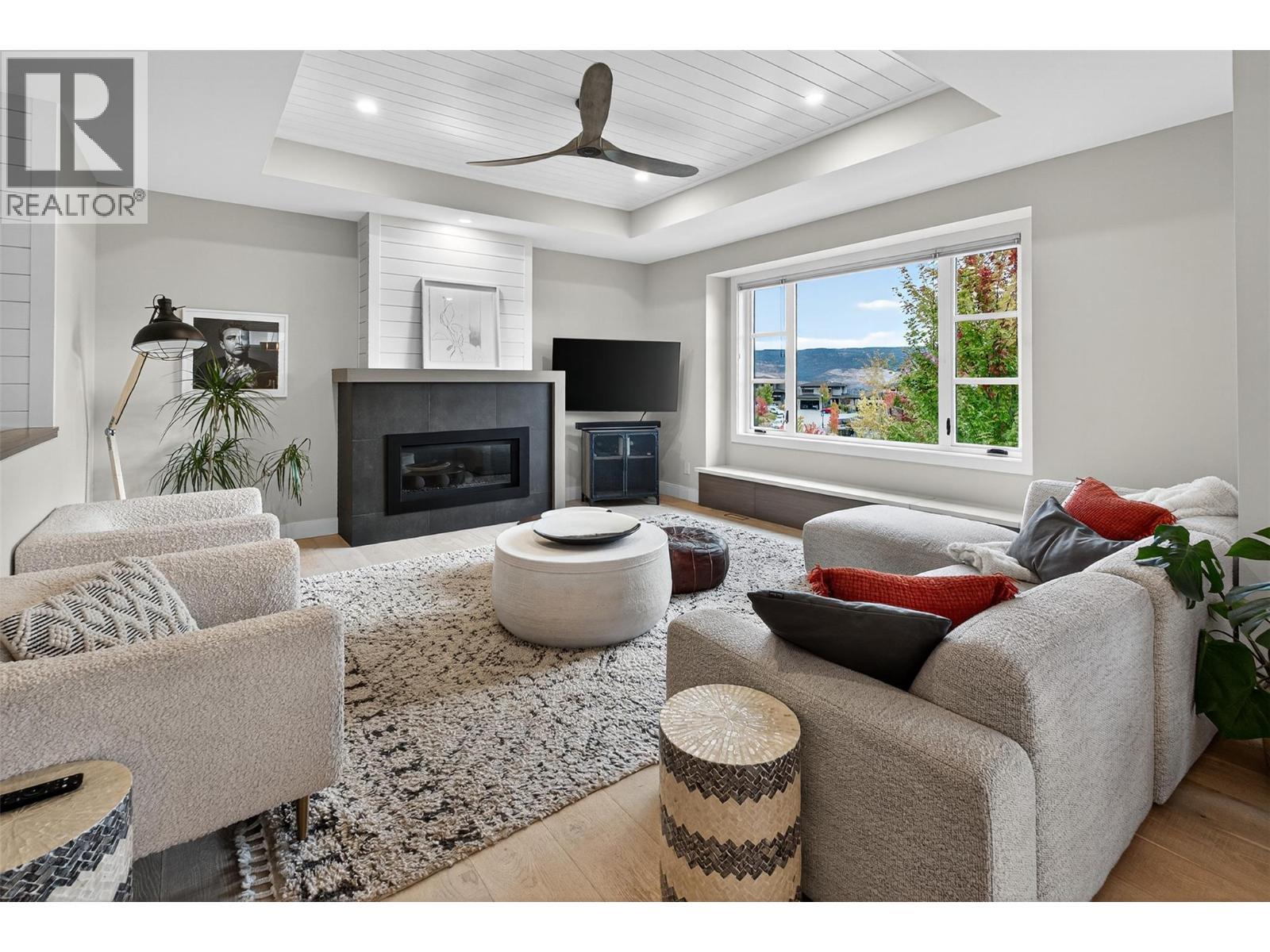 209 Summer Wood Drive, Kelowna