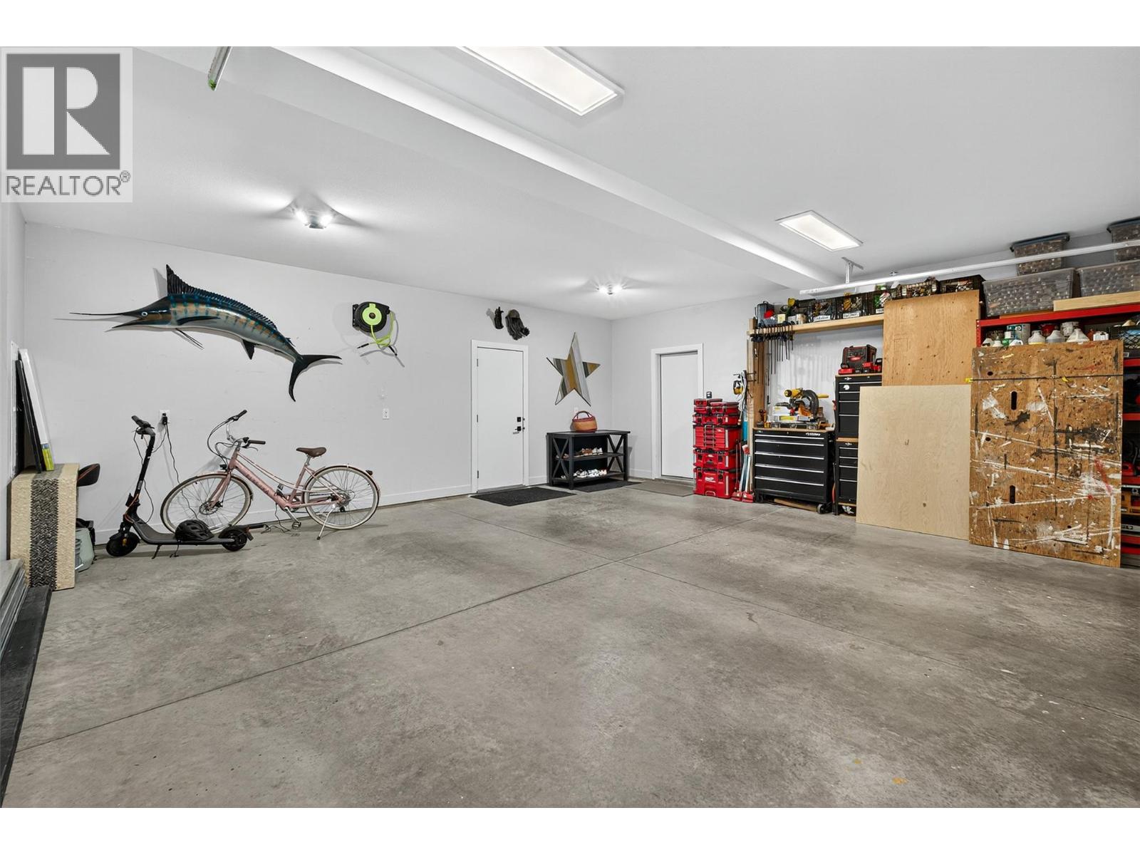 209 Summer Wood Drive, Kelowna