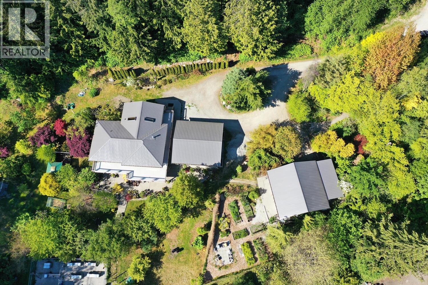 2855 LACEY PLACE, Roberts Creek