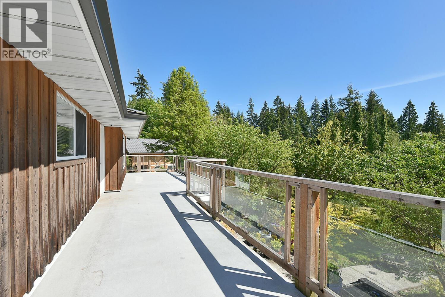 2855 LACEY PLACE, Roberts Creek