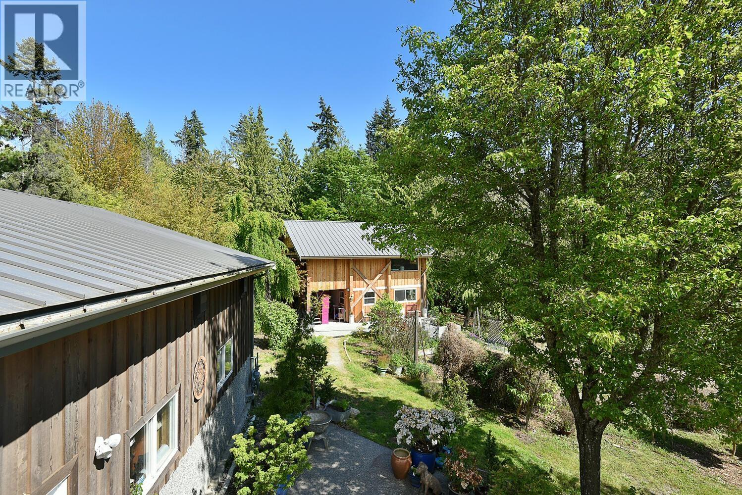 2855 LACEY PLACE, Roberts Creek