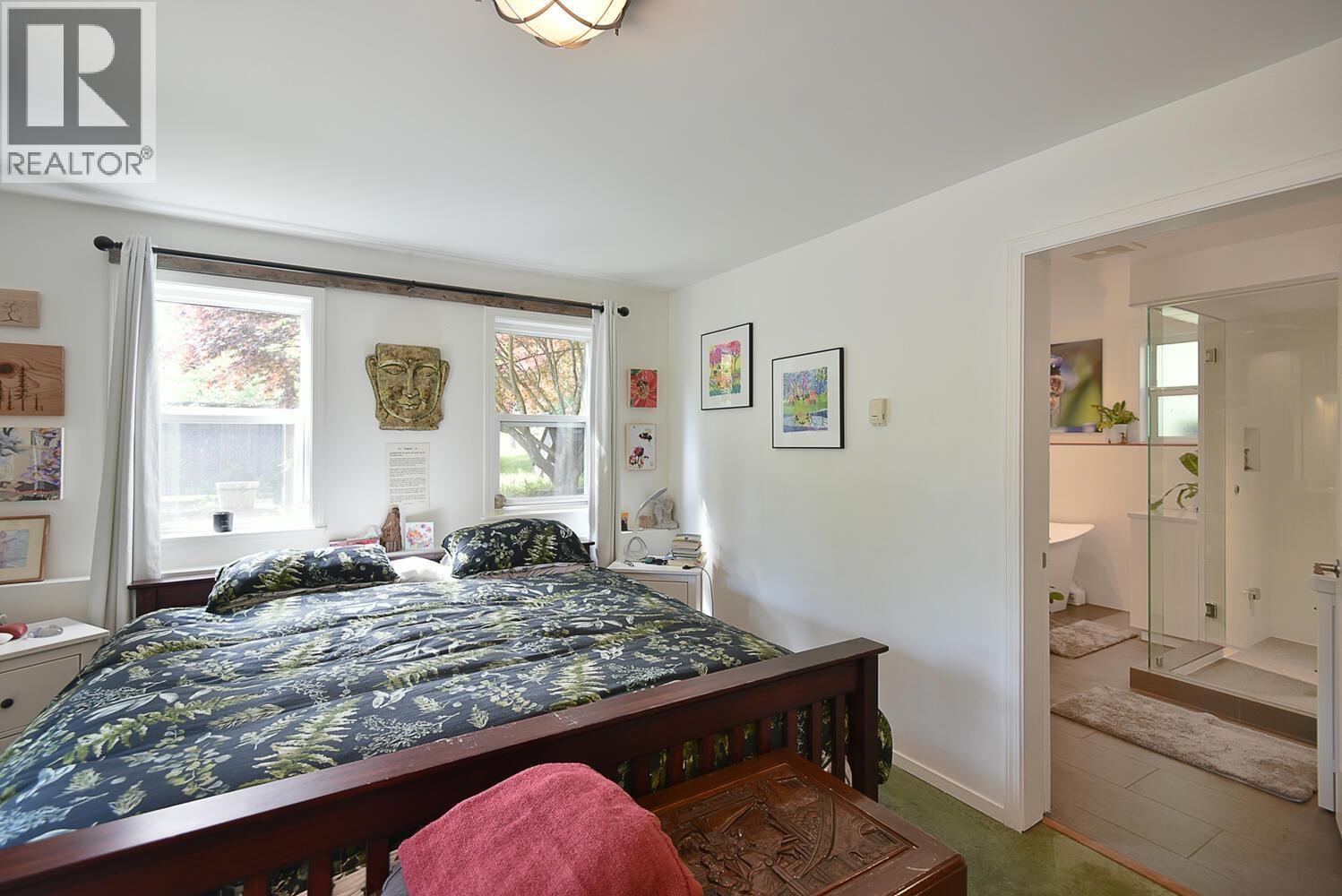 2855 LACEY PLACE, Roberts Creek