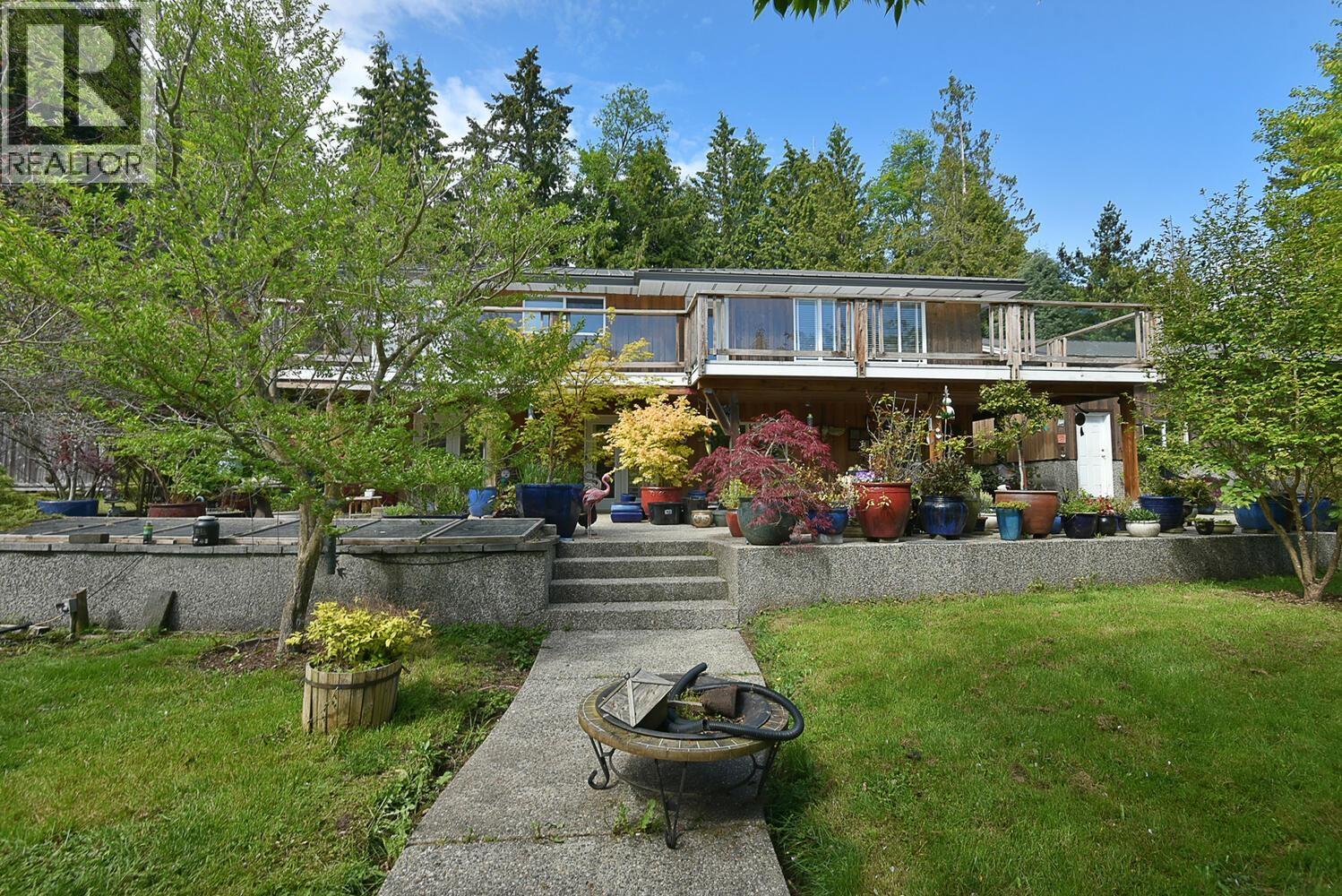 2855 LACEY PLACE, Roberts Creek